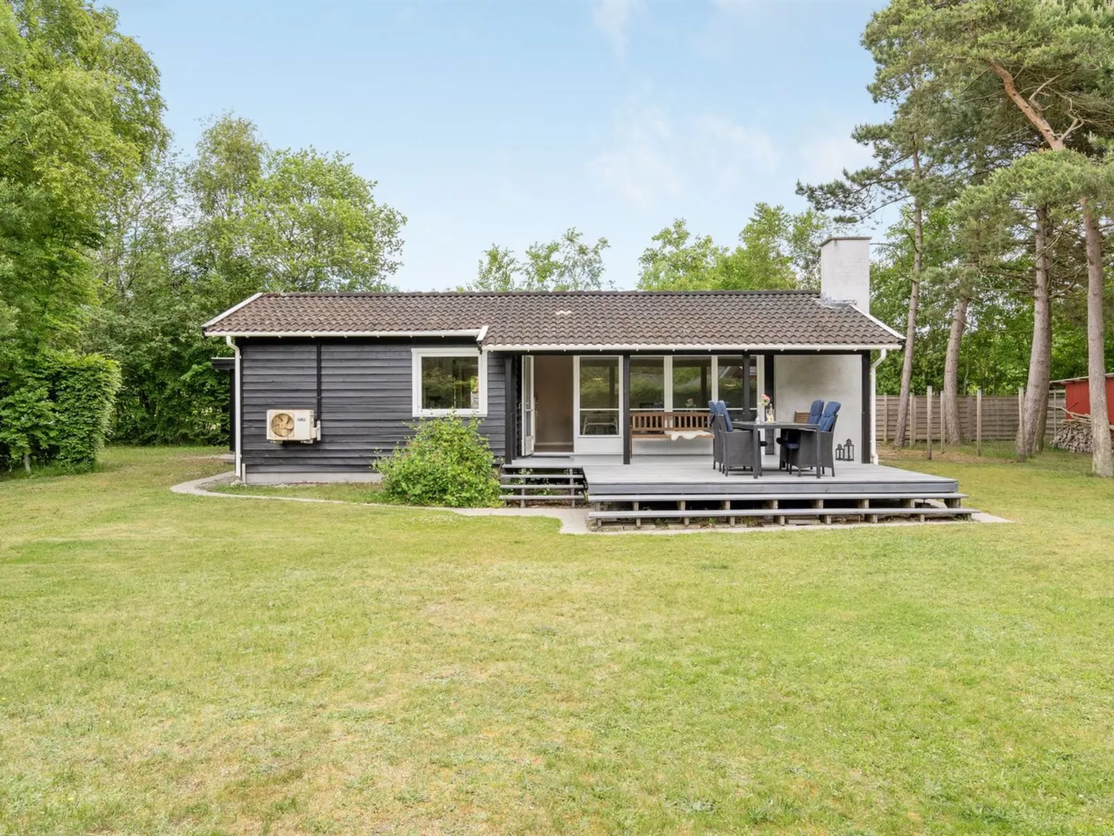 "Nannah" - 250m from the sea-Outside