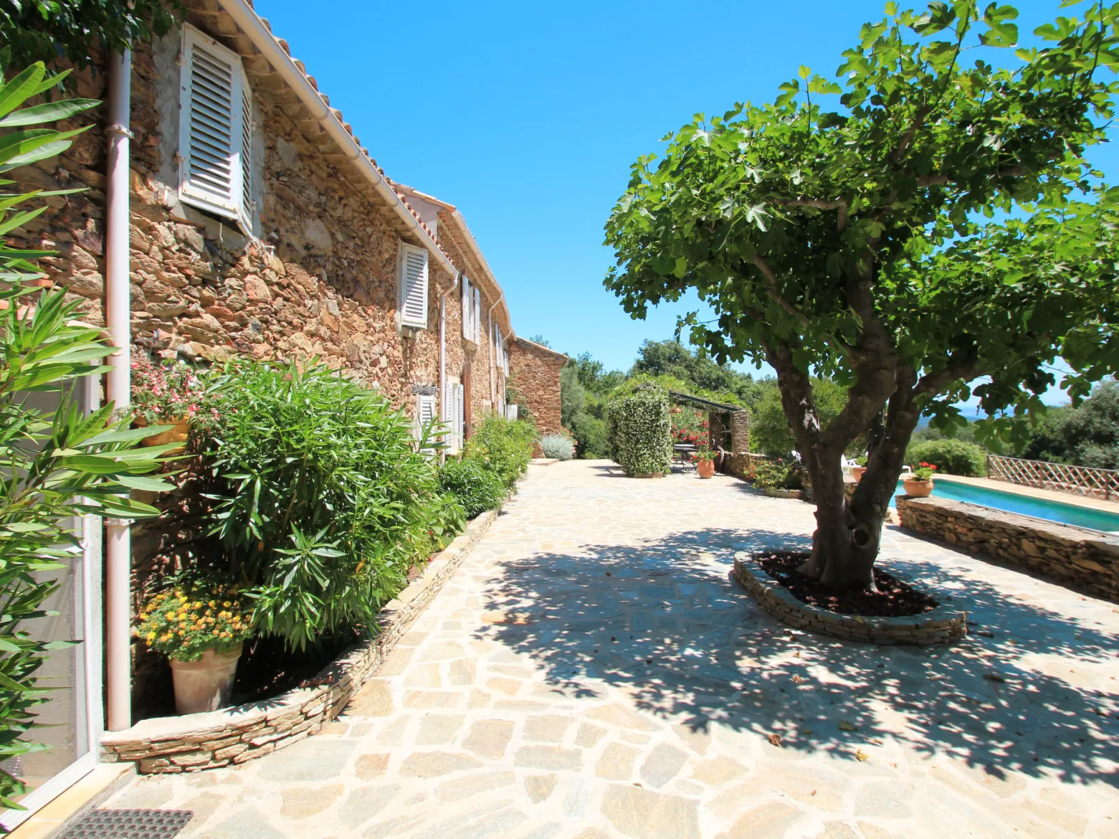 La Bastide Haute-Outside