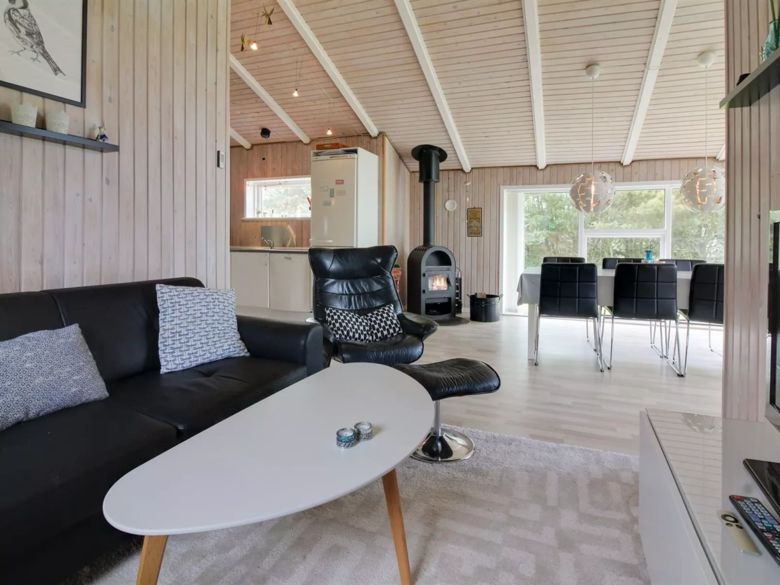 "Aja" - 900m from the sea-Inside