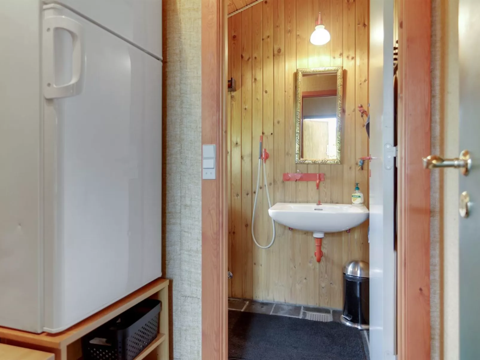 "Ani" - 100m from the sea-Drinnen