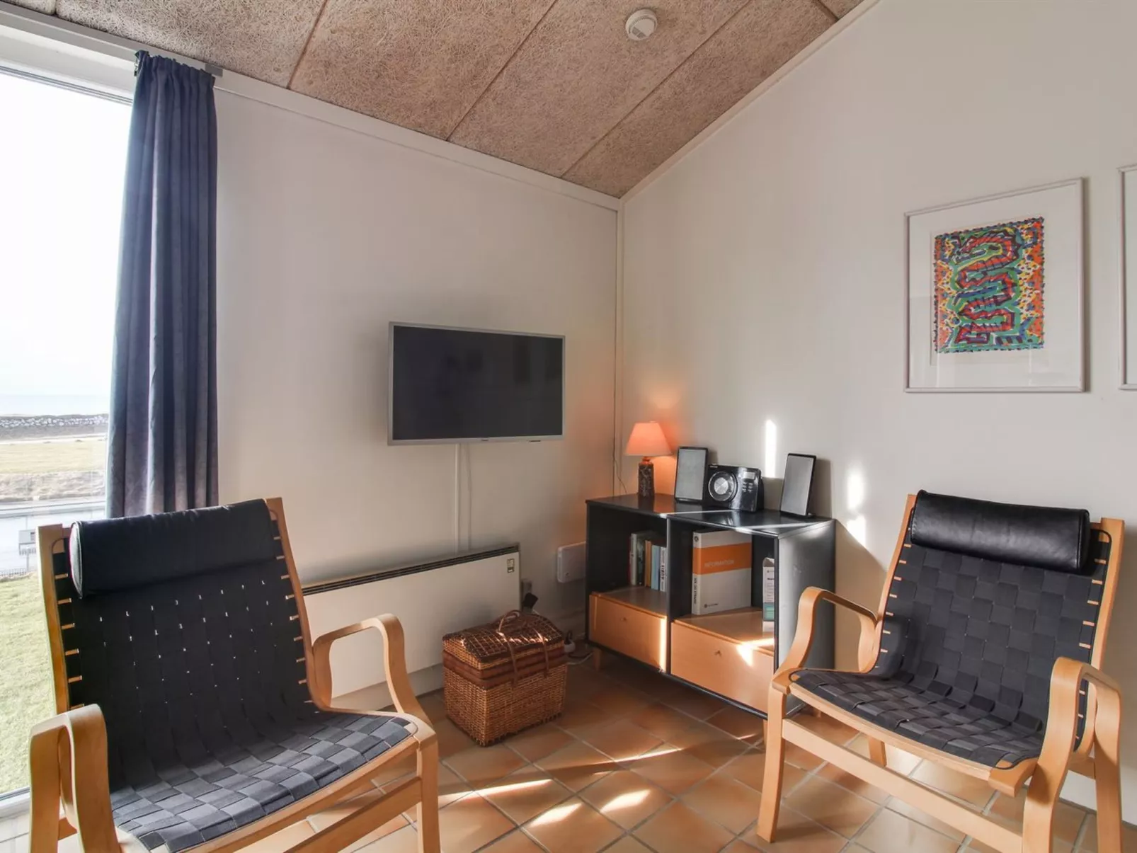 "Eydis" - 150m from the sea-Inside