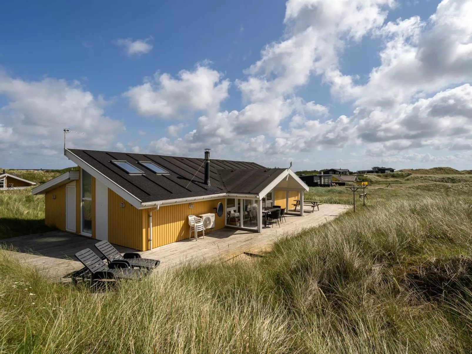"Malgest" - 100m from the sea-Outside