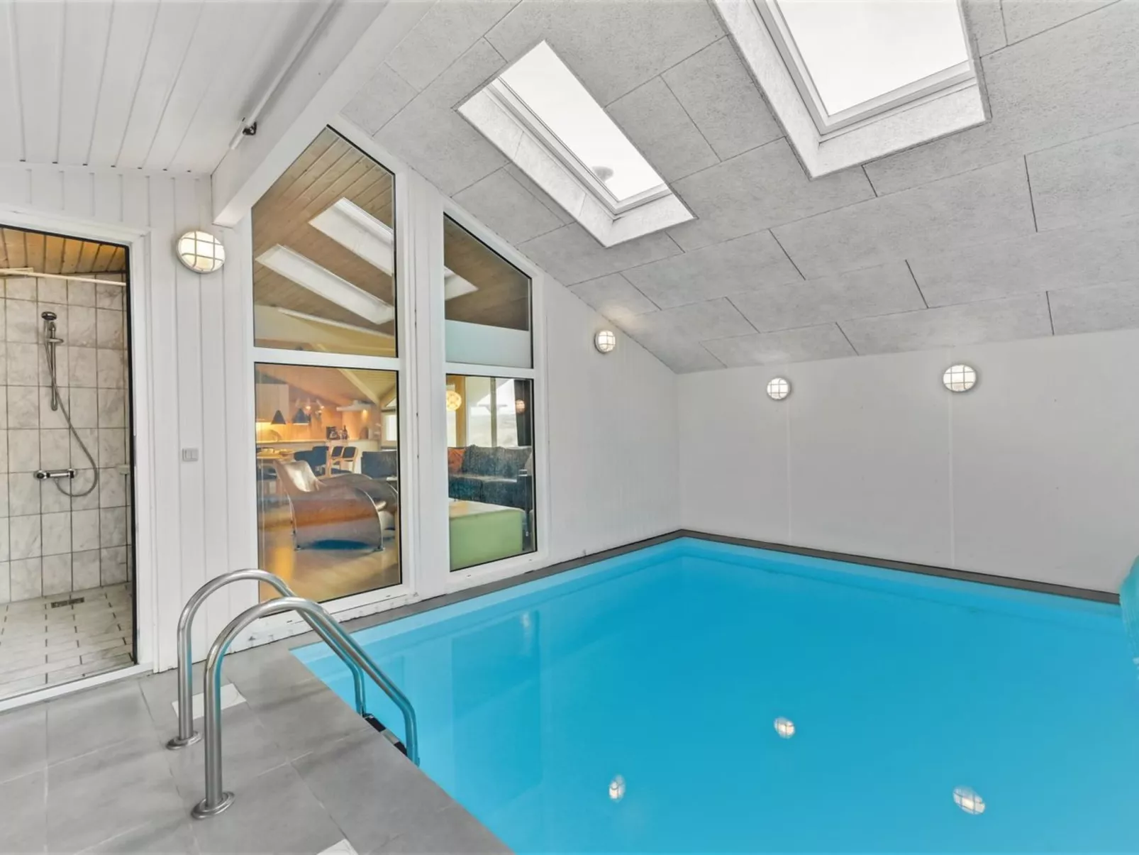 "Malgest" - 100m from the sea-Inside