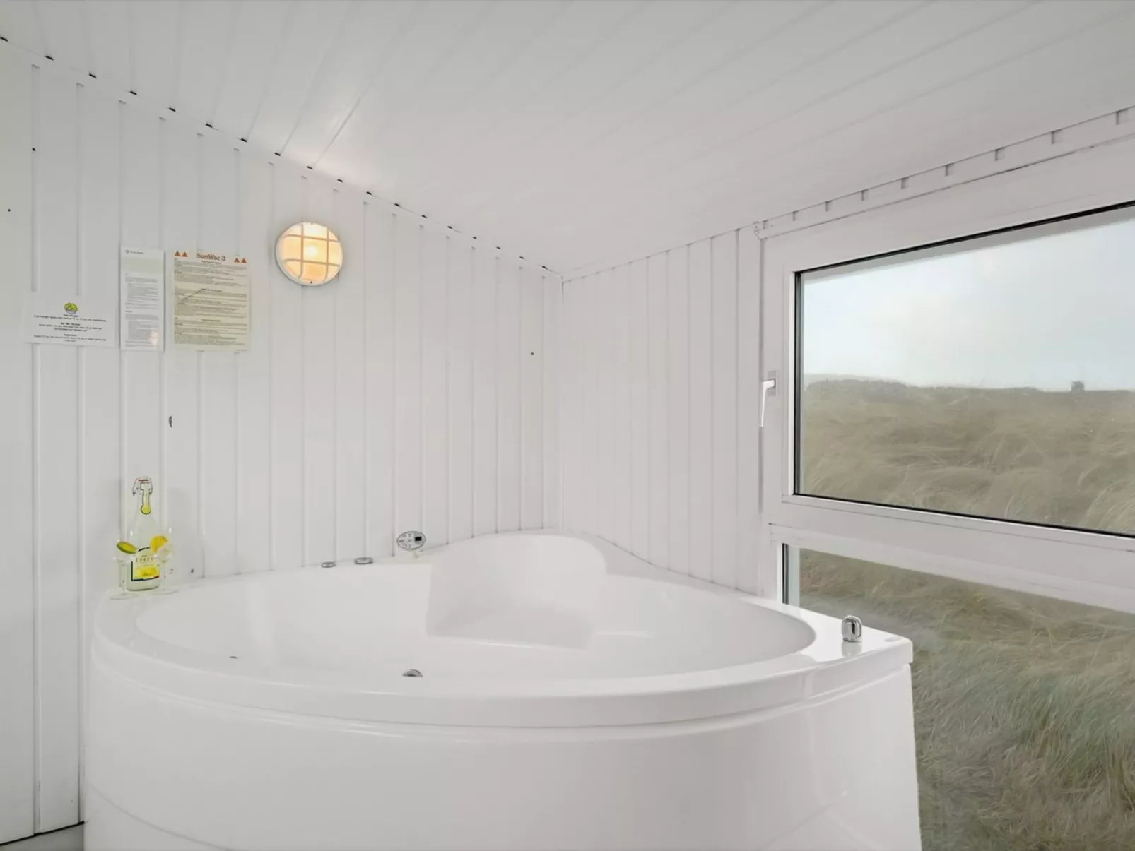 "Malgest" - 100m from the sea-Inside