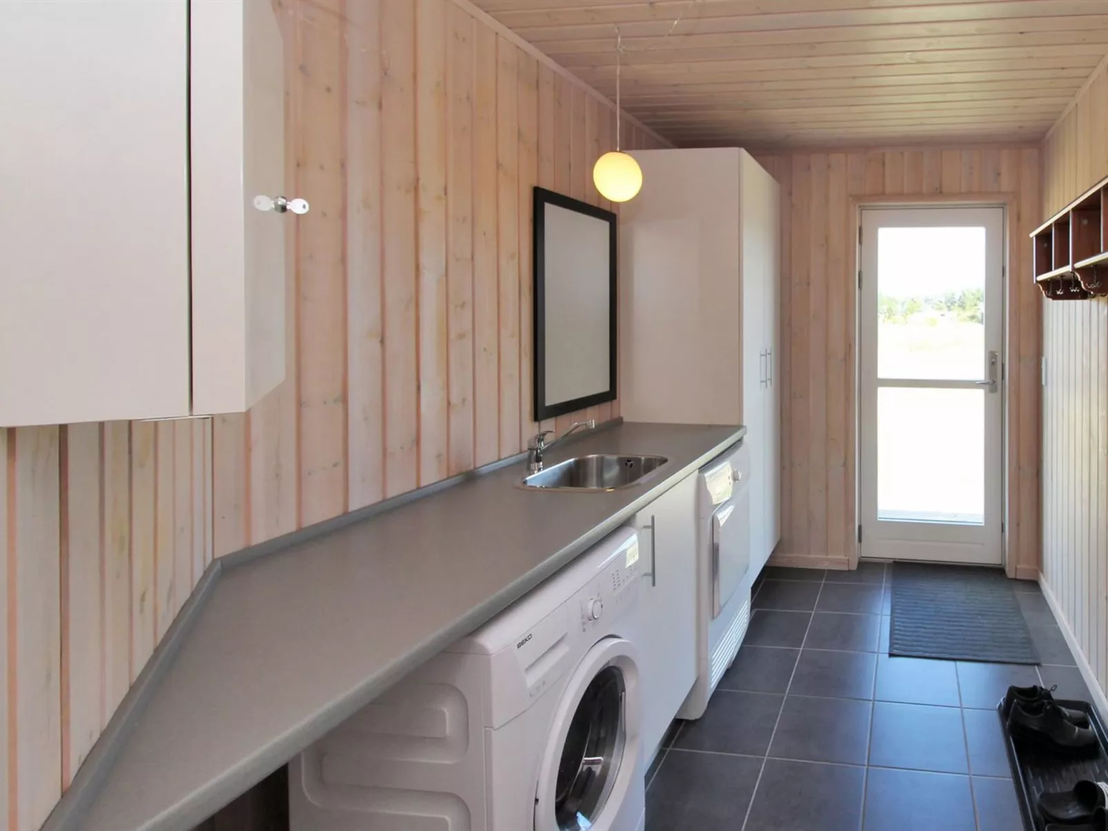 "Oskarvine" - 900m from the sea-Drinnen