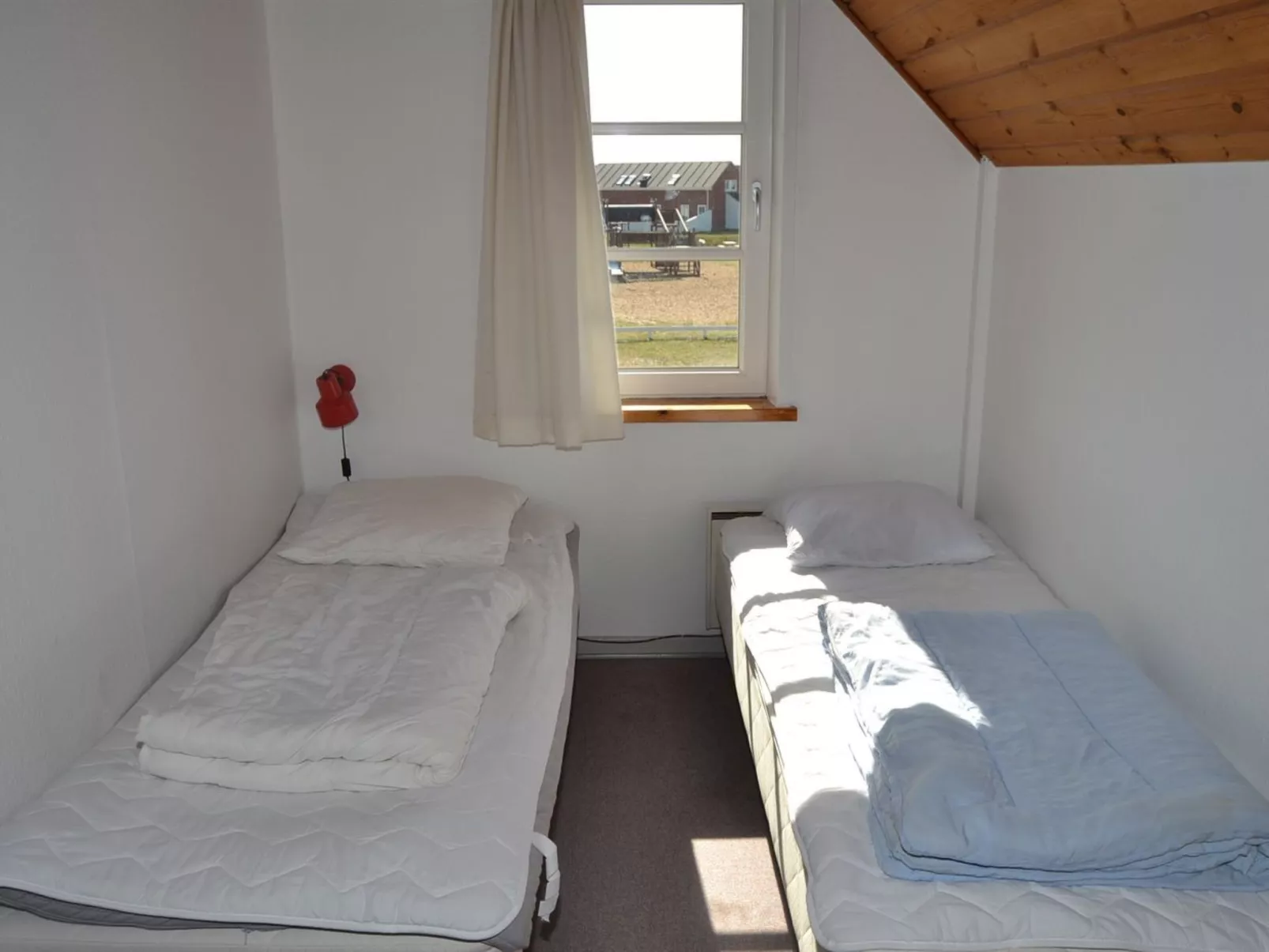 "Ester" - 2.3km from the sea-Drinnen