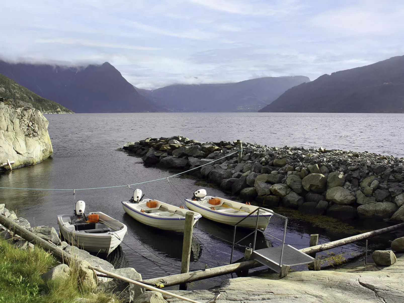 Hardangerrorbu-Outside