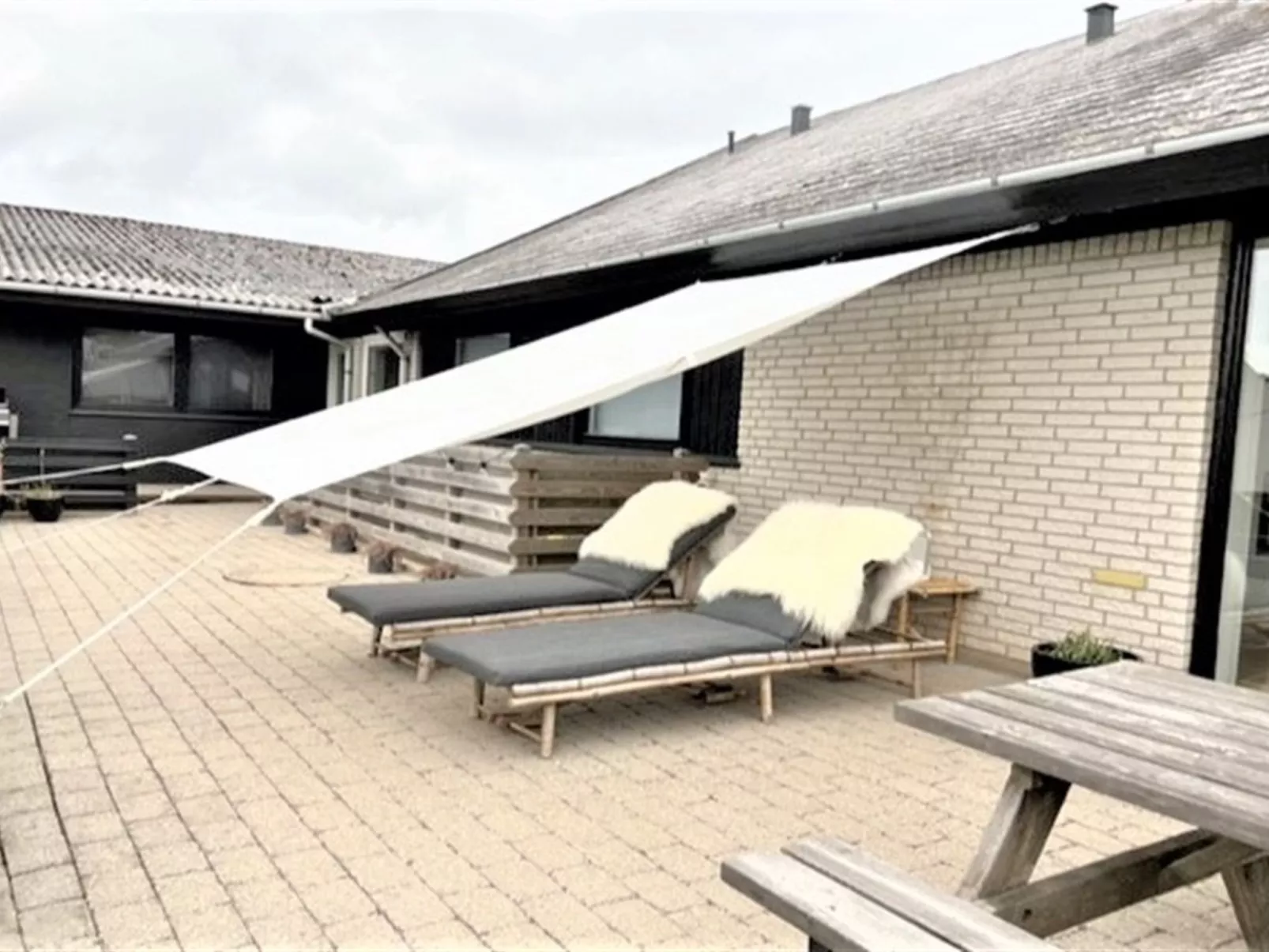 "Tavita" - 400m from the sea-Outside