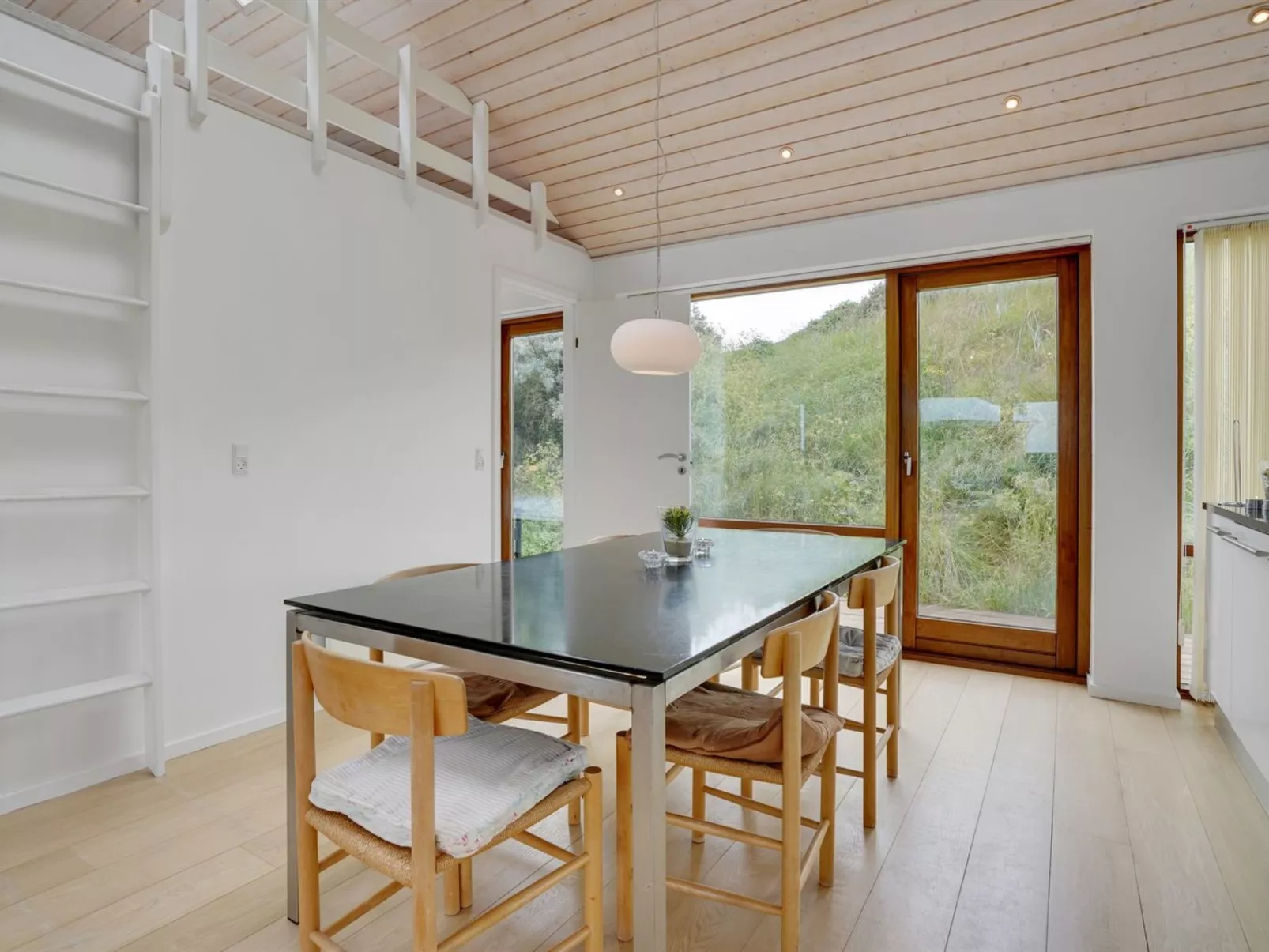 "Elara" - 200m from the sea-Inside
