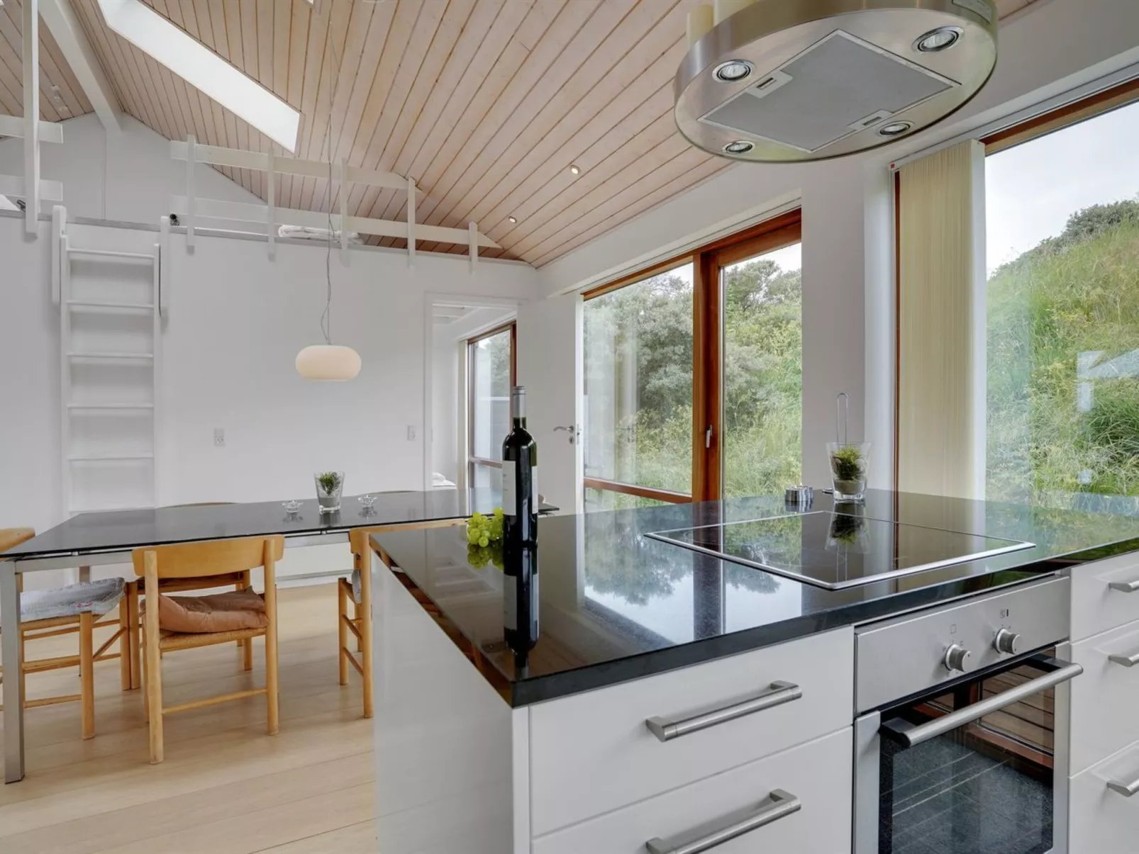 "Elara" - 200m from the sea-Outside