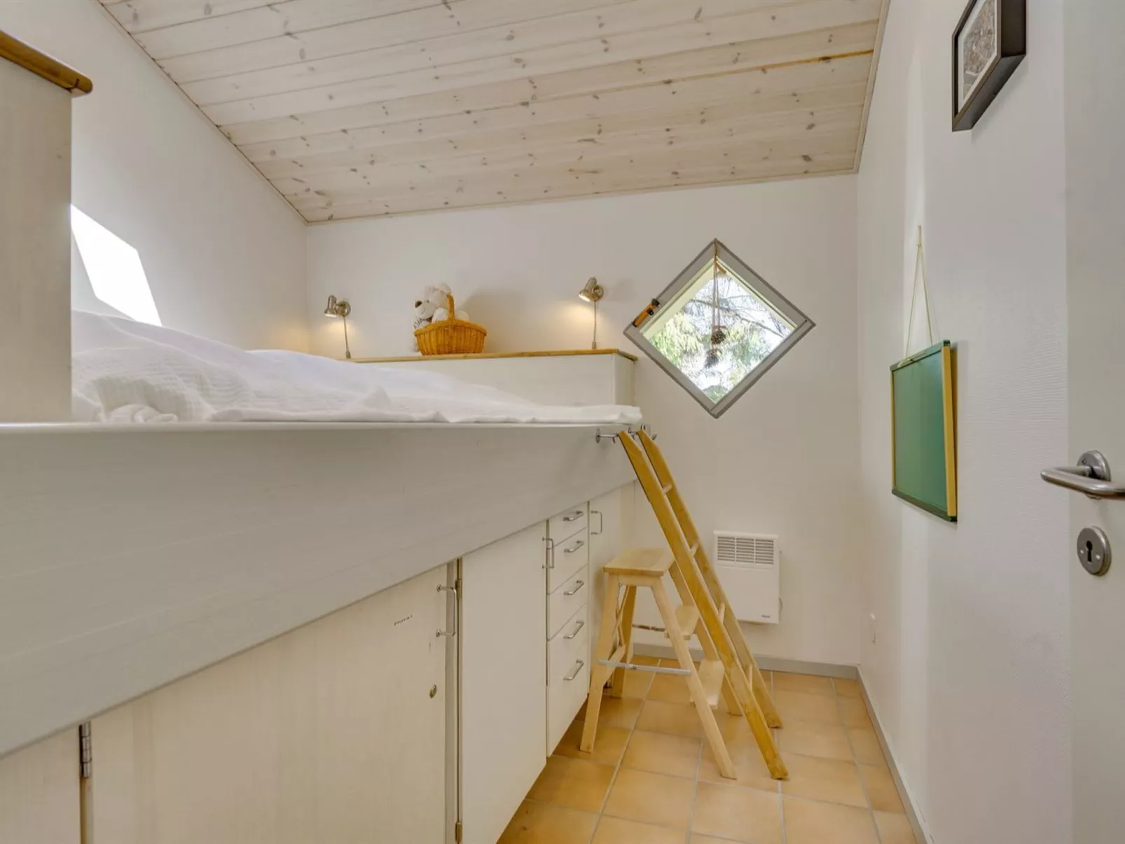 "Sora" - 2km from the sea-Inside