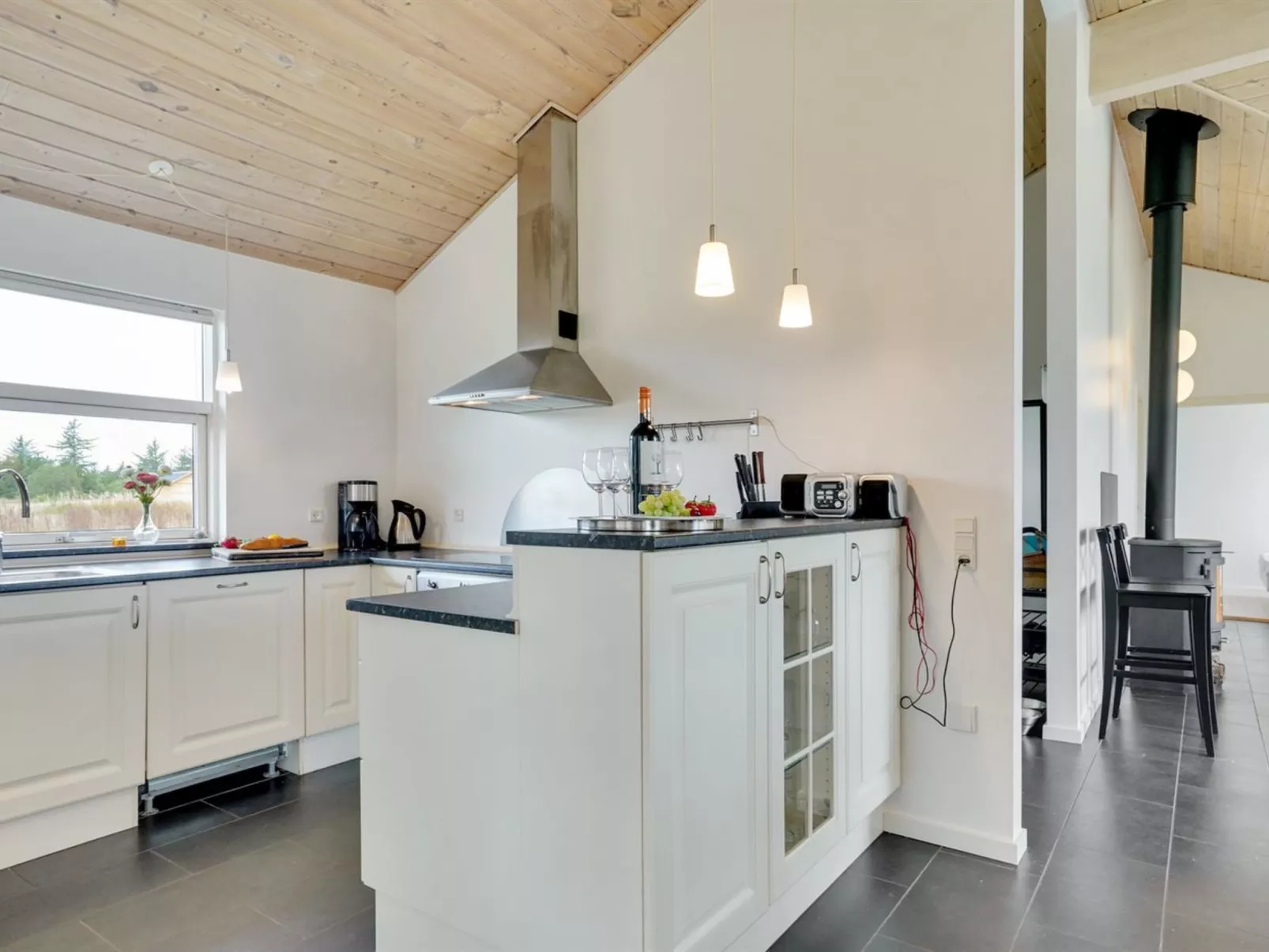 "Sulki" - 3.5km from the sea-Inside