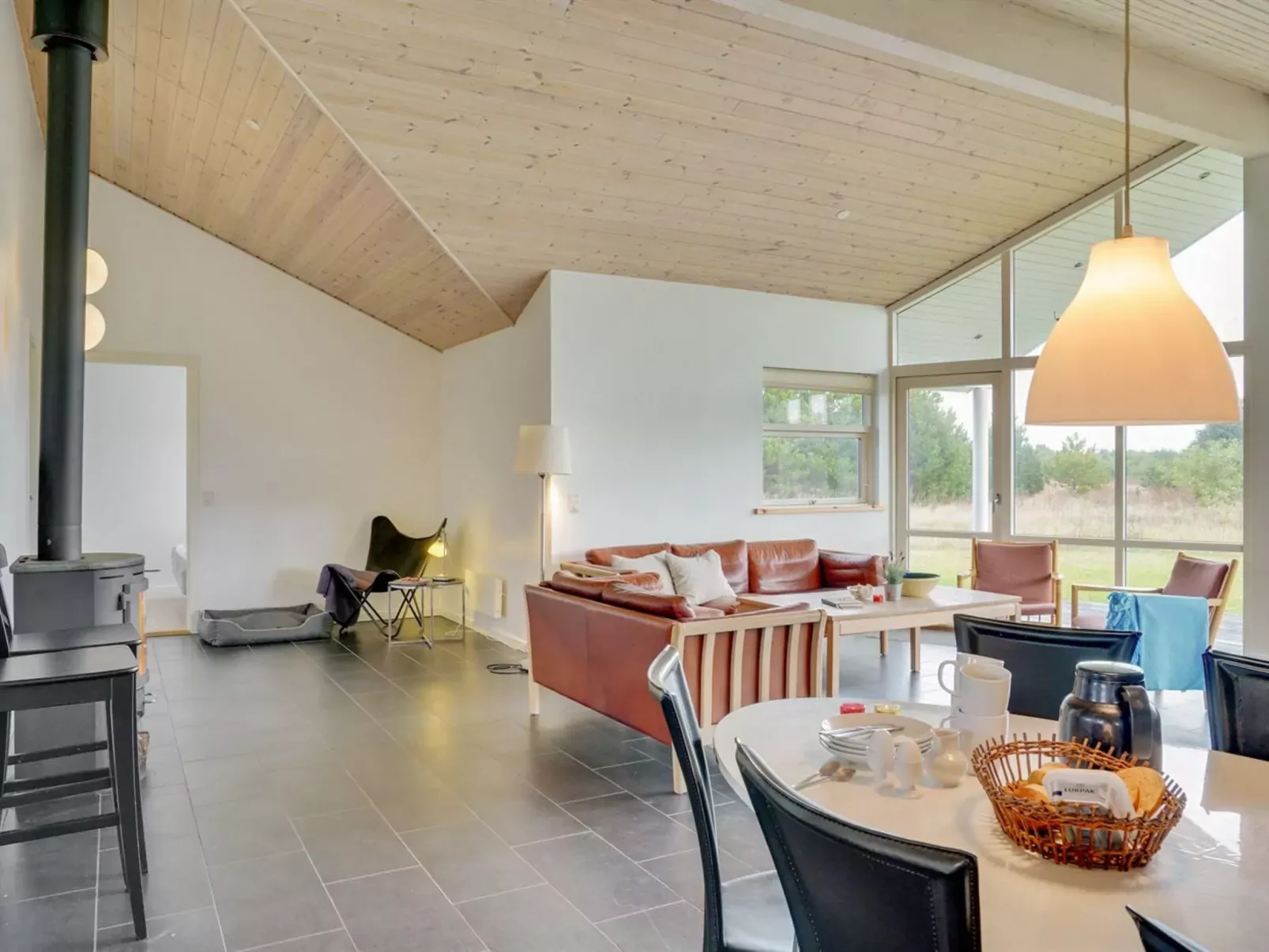 "Sulki" - 3.5km from the sea-Inside