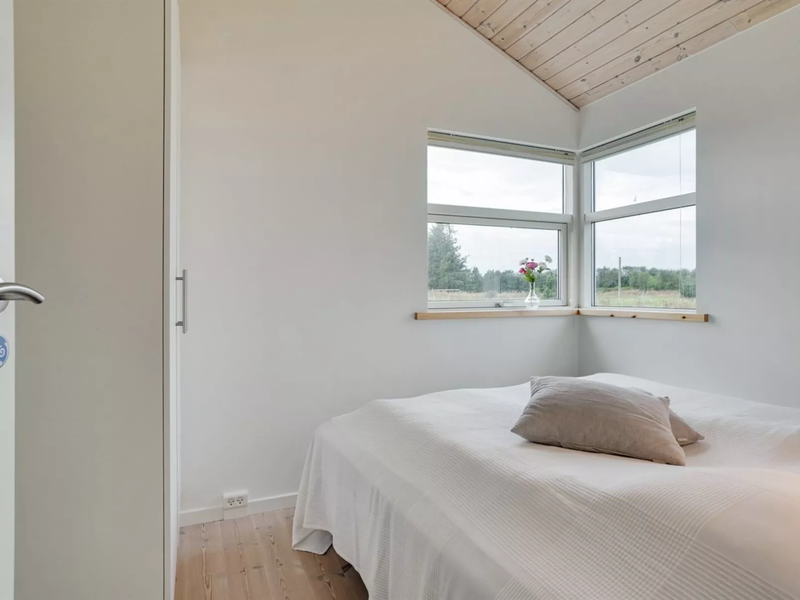 "Sulki" - 3.5km from the sea-Outside