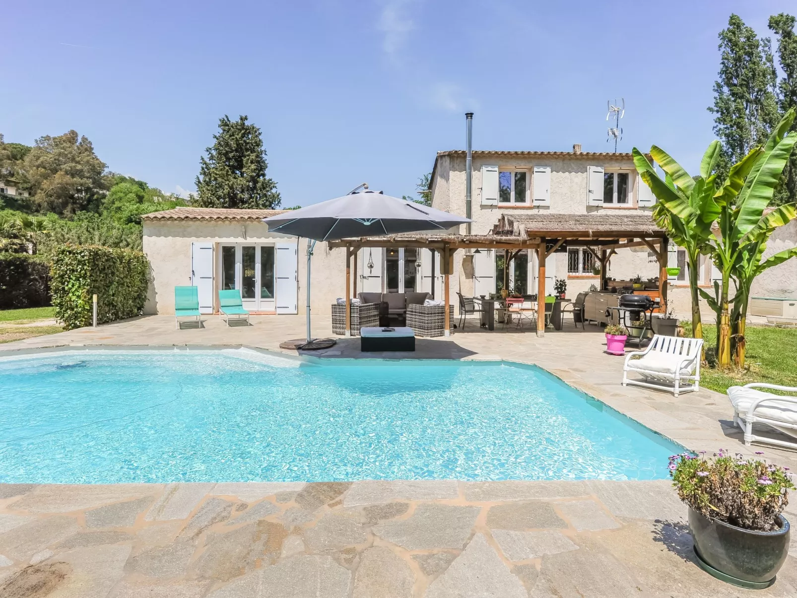 Villa Casa-Outside