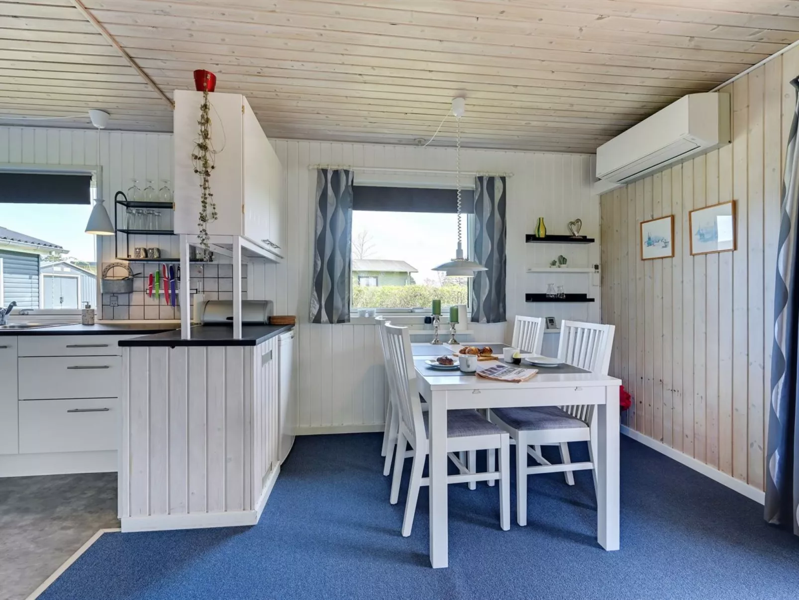 "Cordeline" - 325m from the sea-Inside