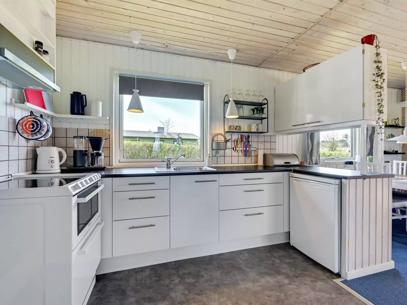 "Cordeline" - 325m from the sea-Inside