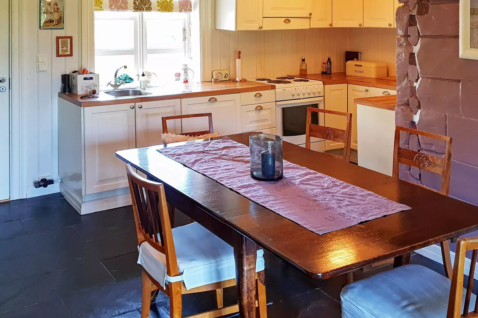 6 person holiday home in Fonnes-By Traum-Indoor