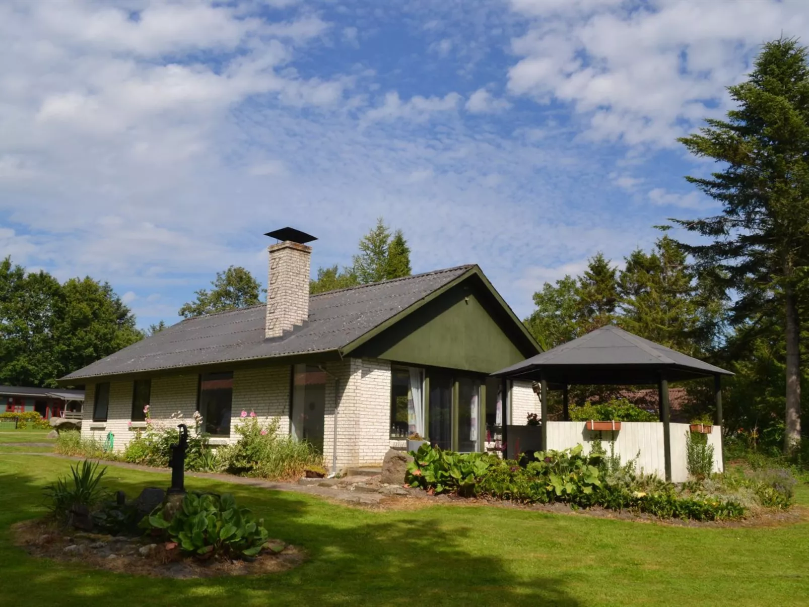 "Florinka" - 31km from the sea-Outside