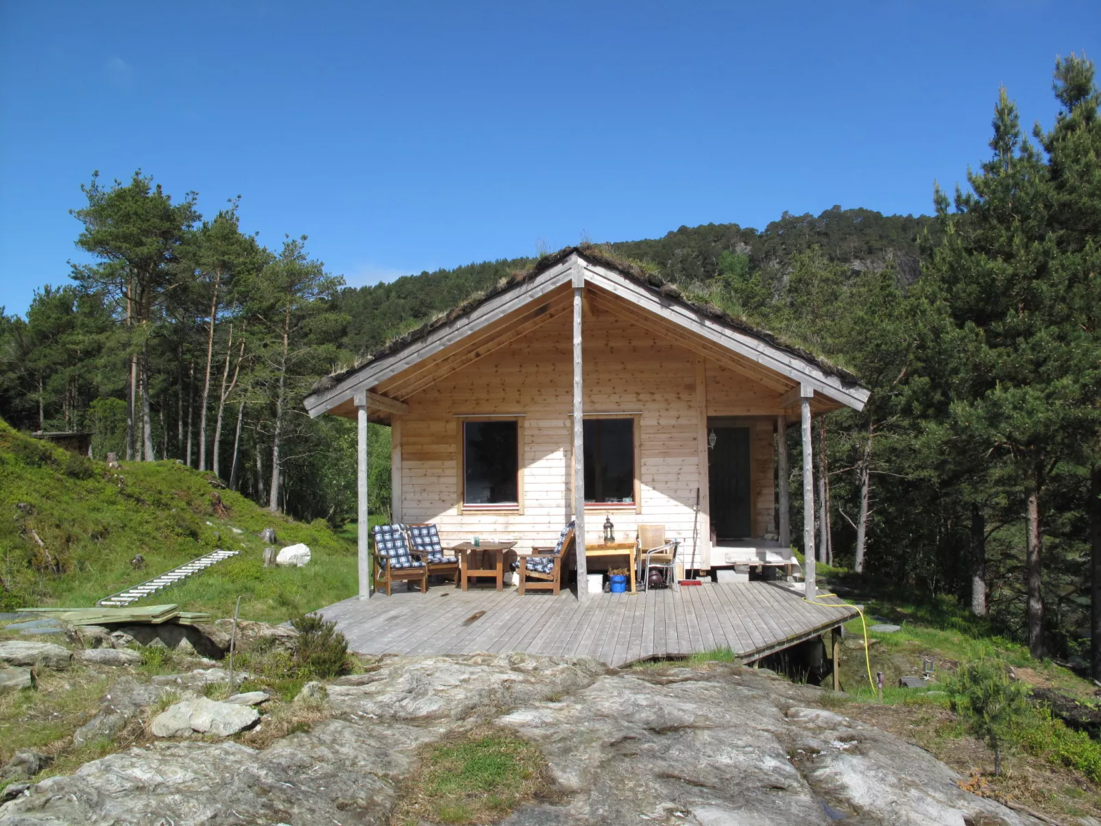Svanöy-Outside