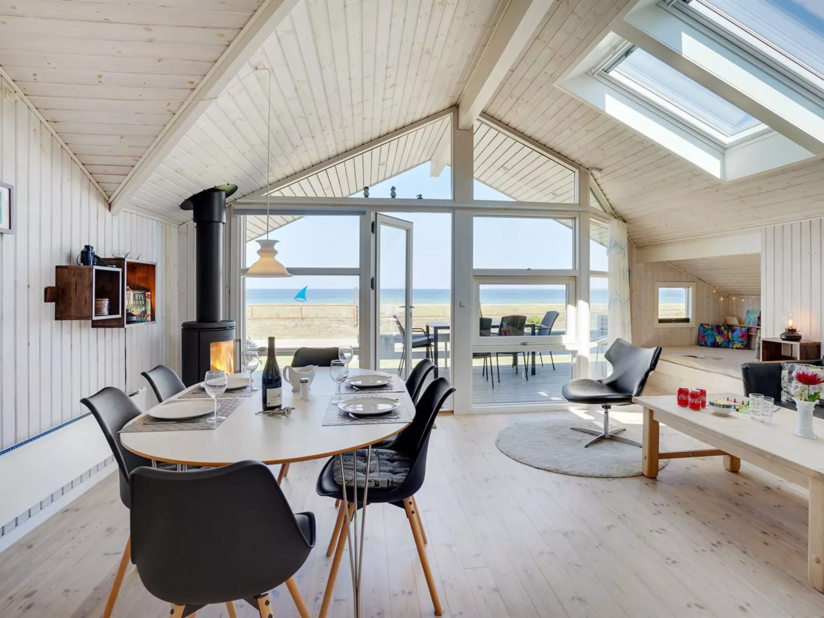 "Diertje" - 10m from the sea-Inside