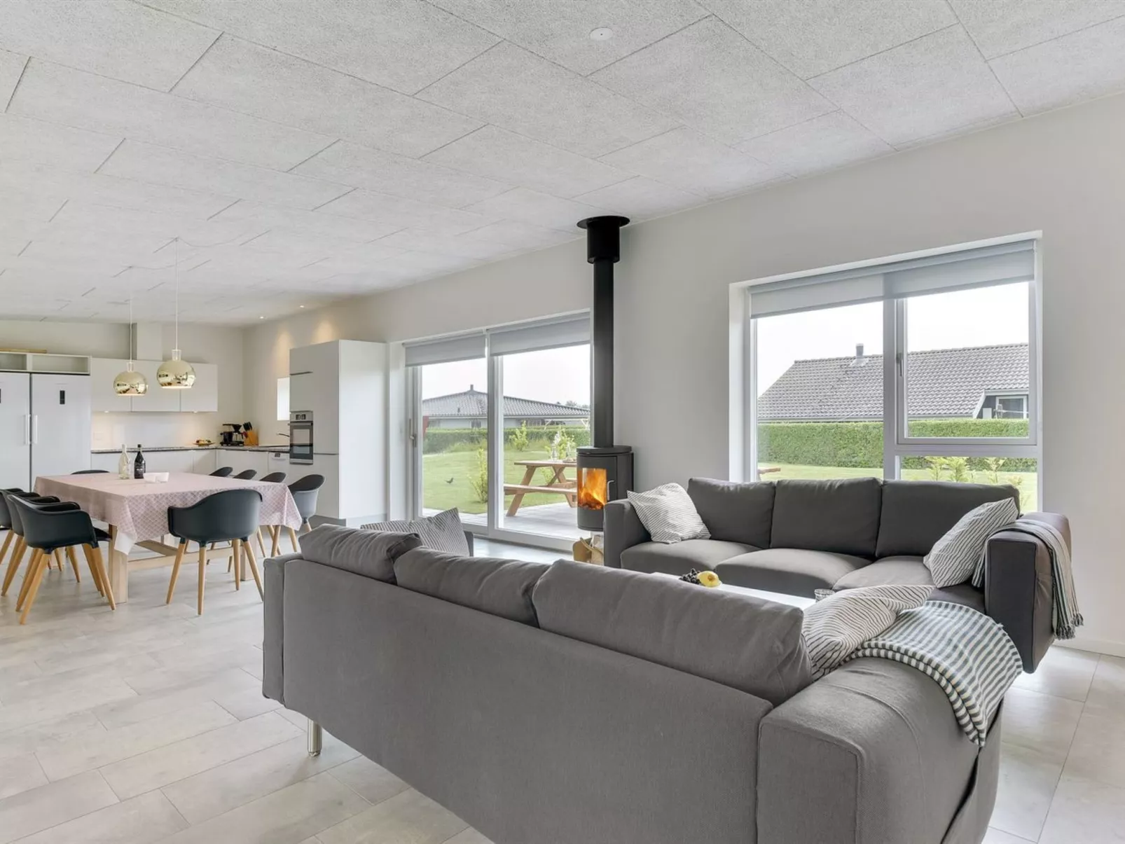 "Tammo" - 1km from the sea-Inside