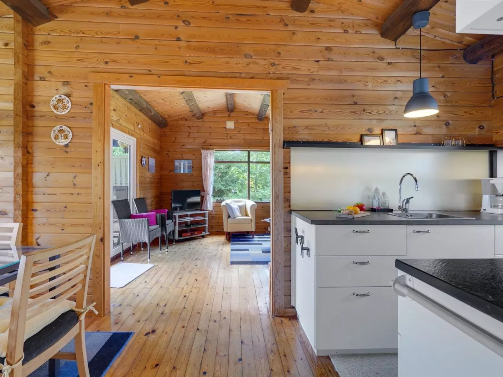 "Mato" - 100m from the sea-Inside