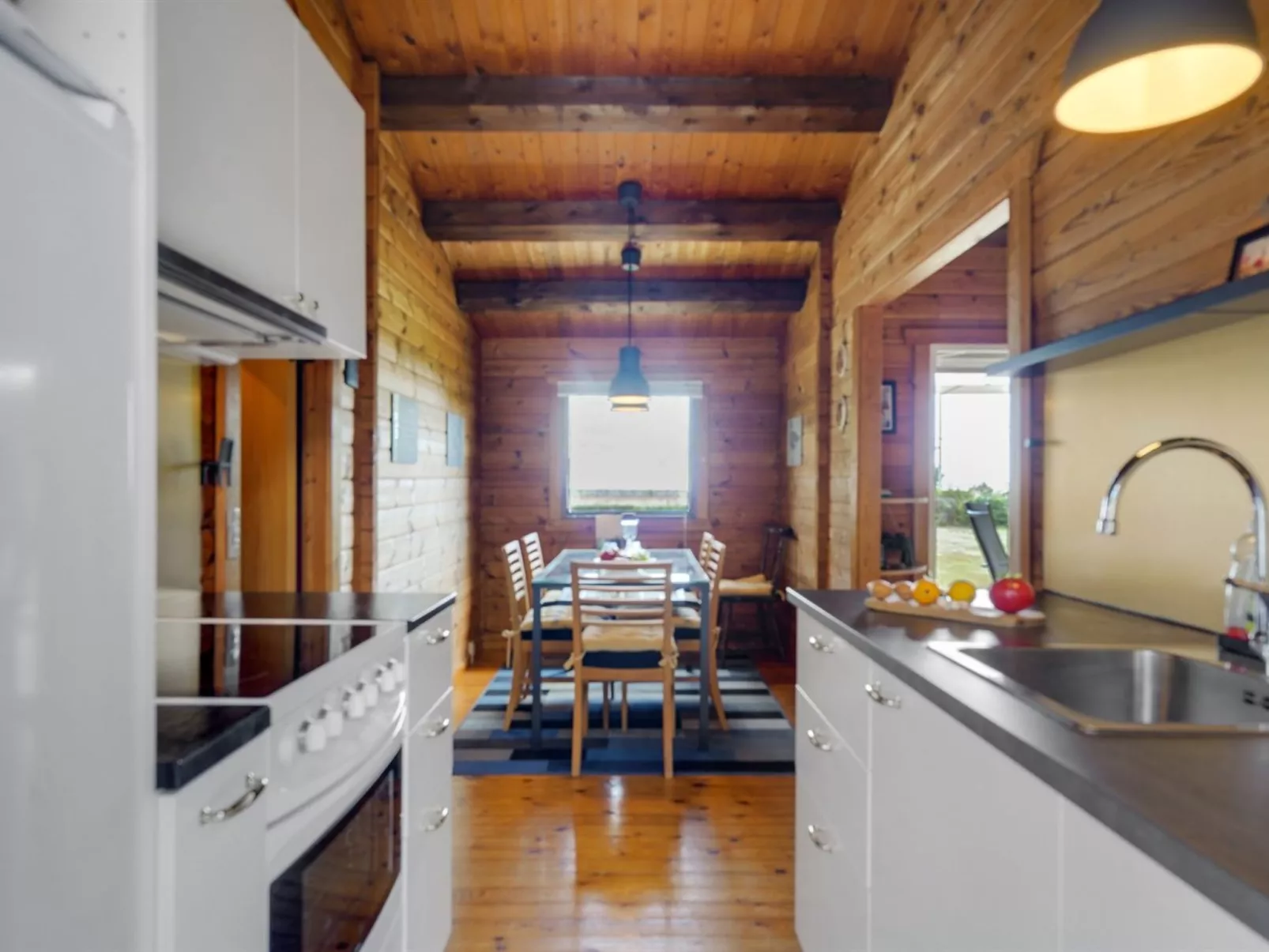 "Mato" - 100m from the sea-Inside