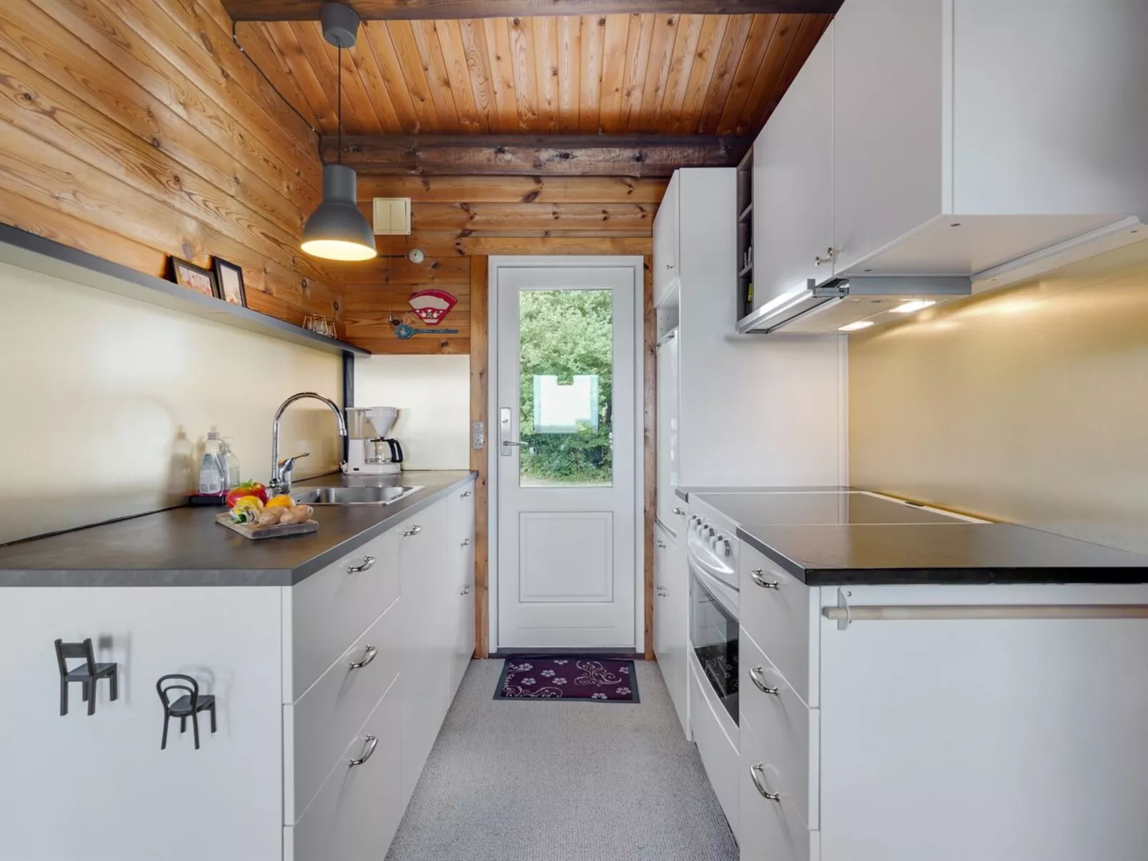 "Mato" - 100m from the sea-Inside