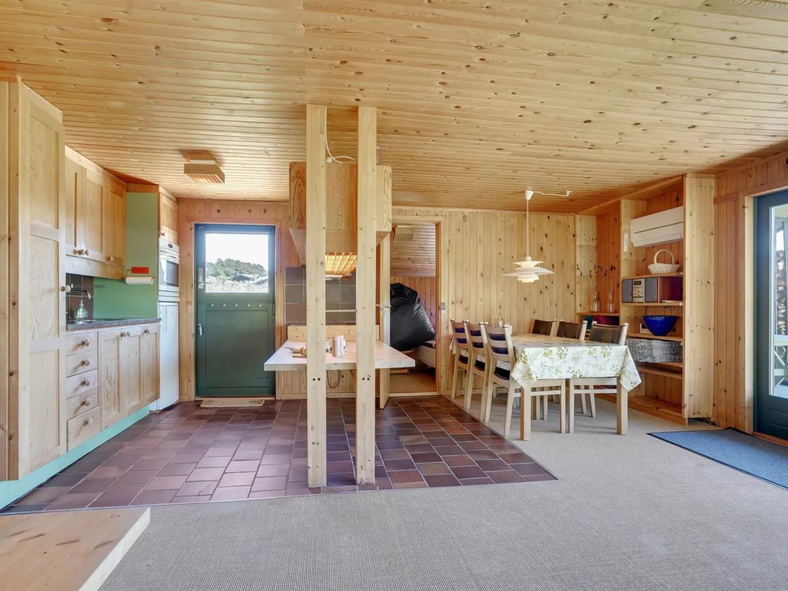 "Hunved" - 500m from the sea-Inside