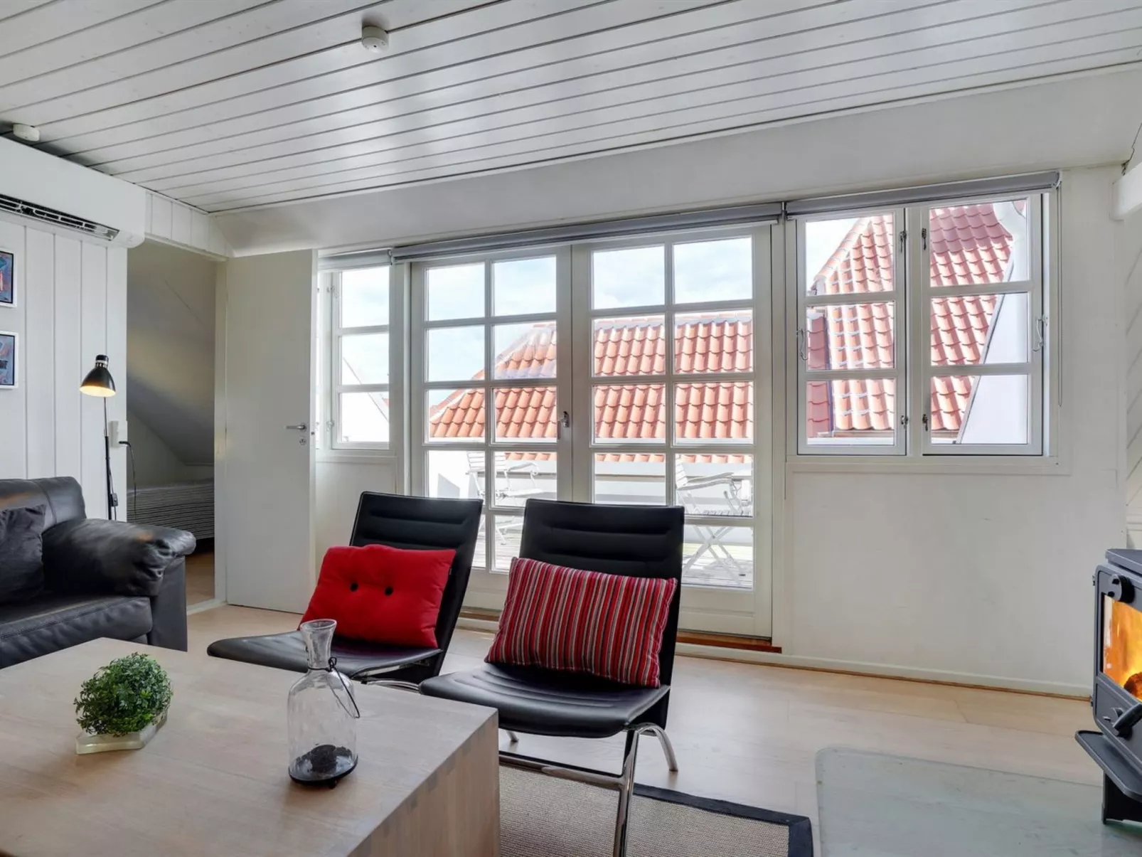 "Naina" - 200m from the sea-Dedans