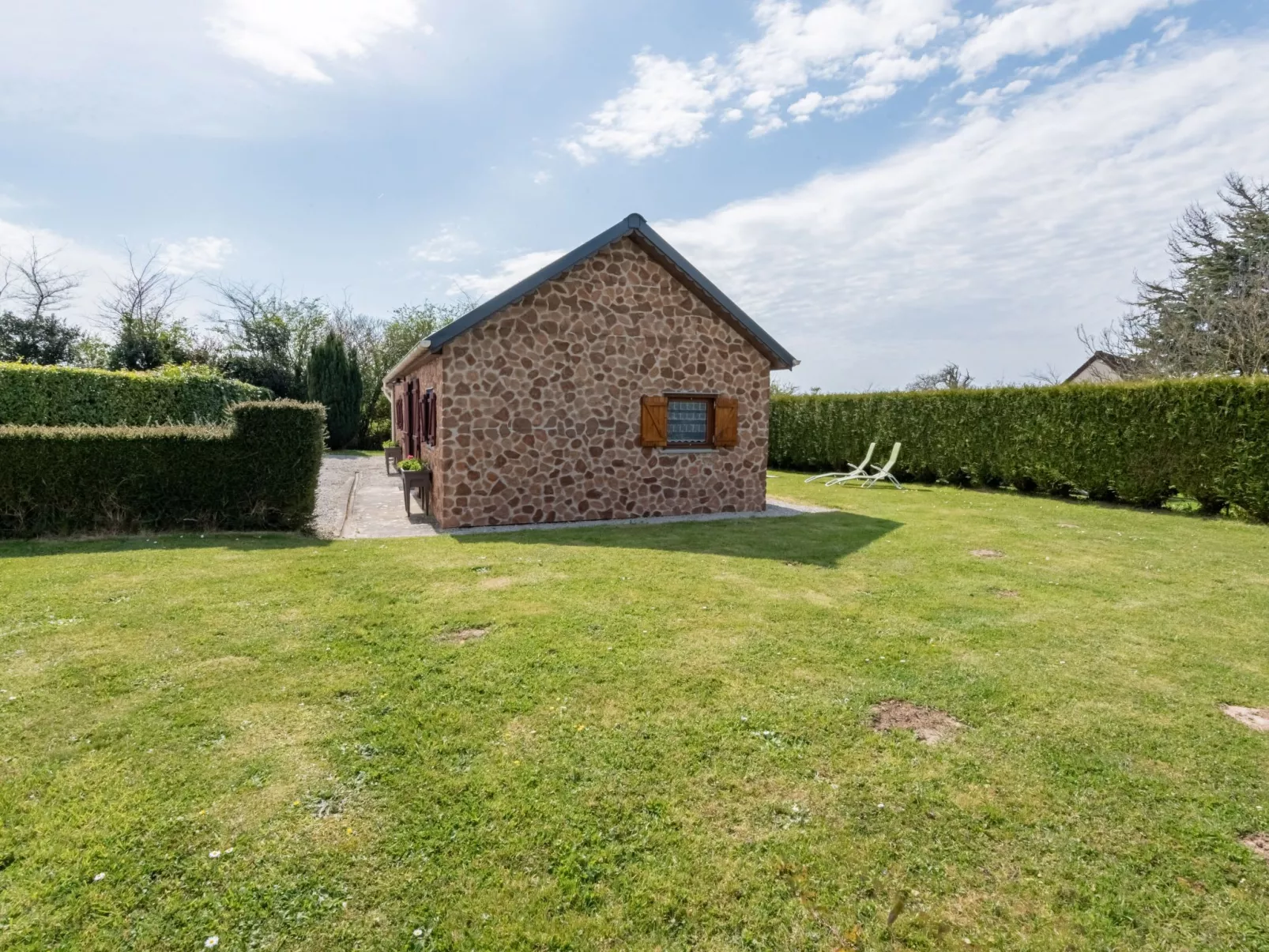Le Petit Chalet-Outside