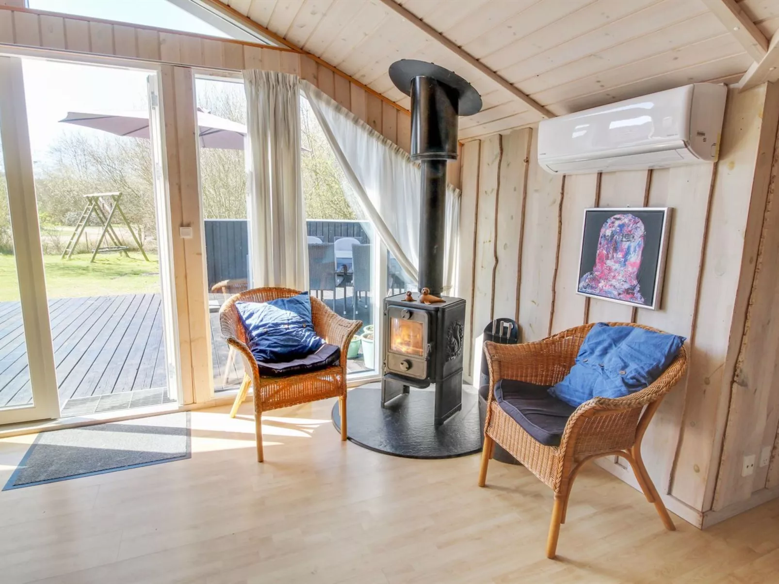 "Impi" - 1.5km from the sea-Inside