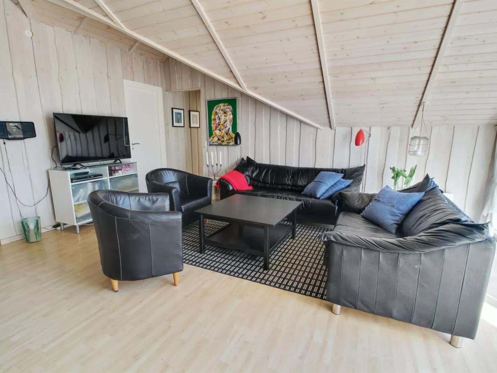 "Impi" - 1.5km from the sea-Inside