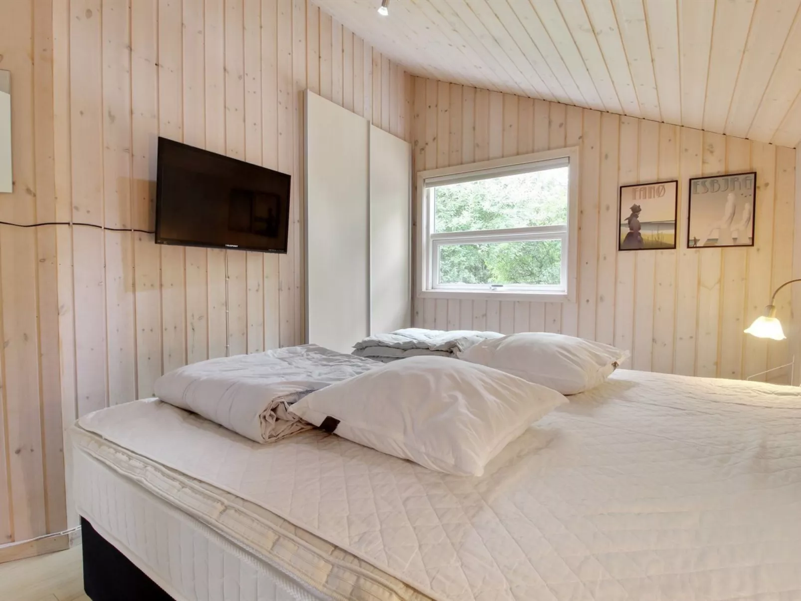 "Impi" - 1.5km from the sea-Inside