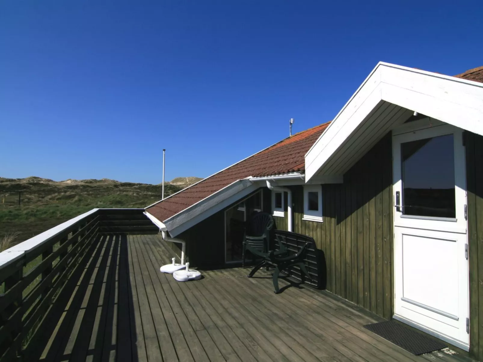 "Lilja" - 1.5km from the sea-Outside