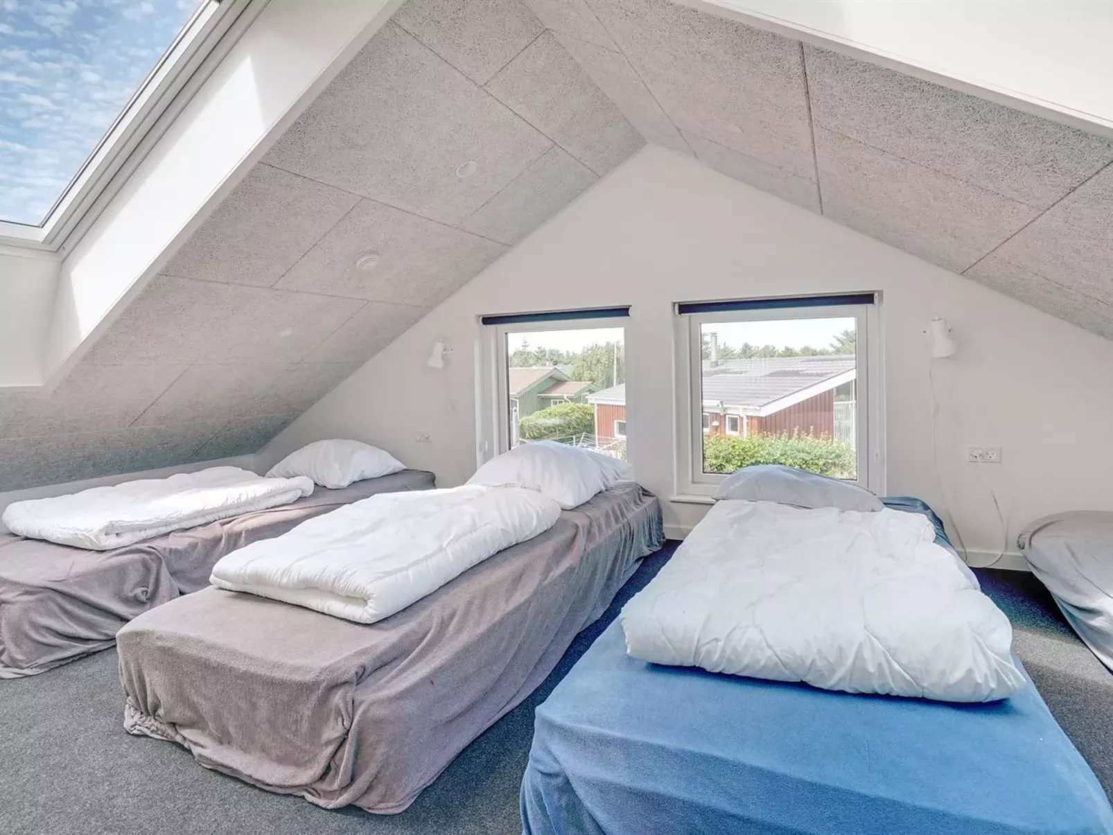 "Erk" - 700m from the sea-Drinnen