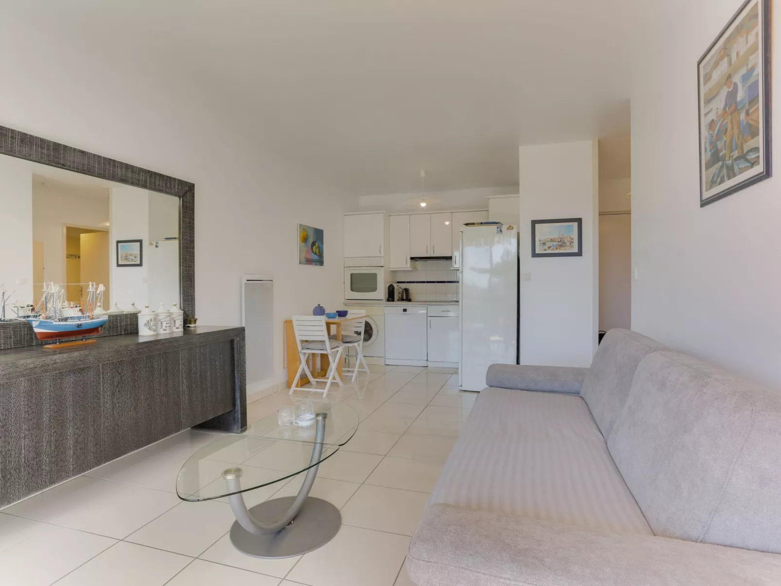 Le Clos Saint Vincent-Inside