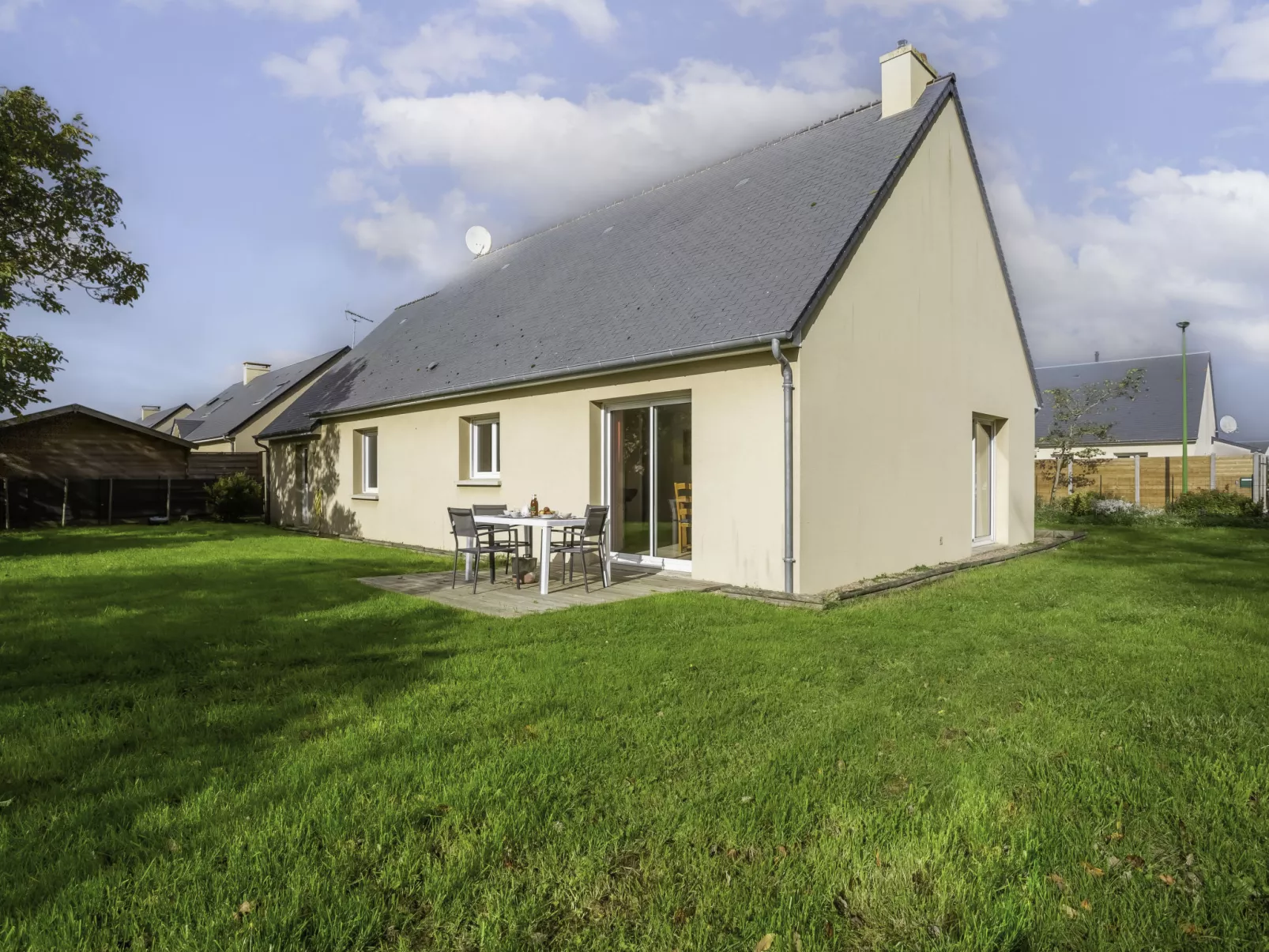 Clos d'Amont-Outside