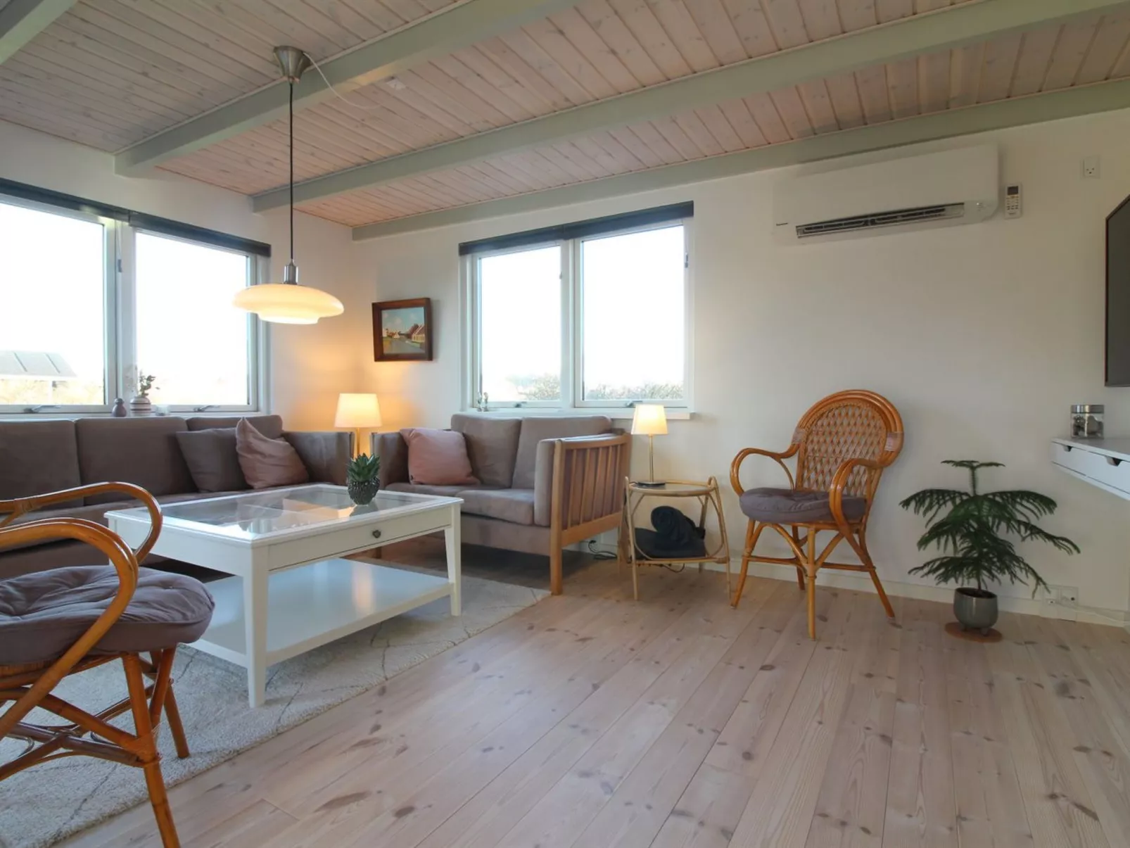 "Benda" - 348m from the sea-Inside