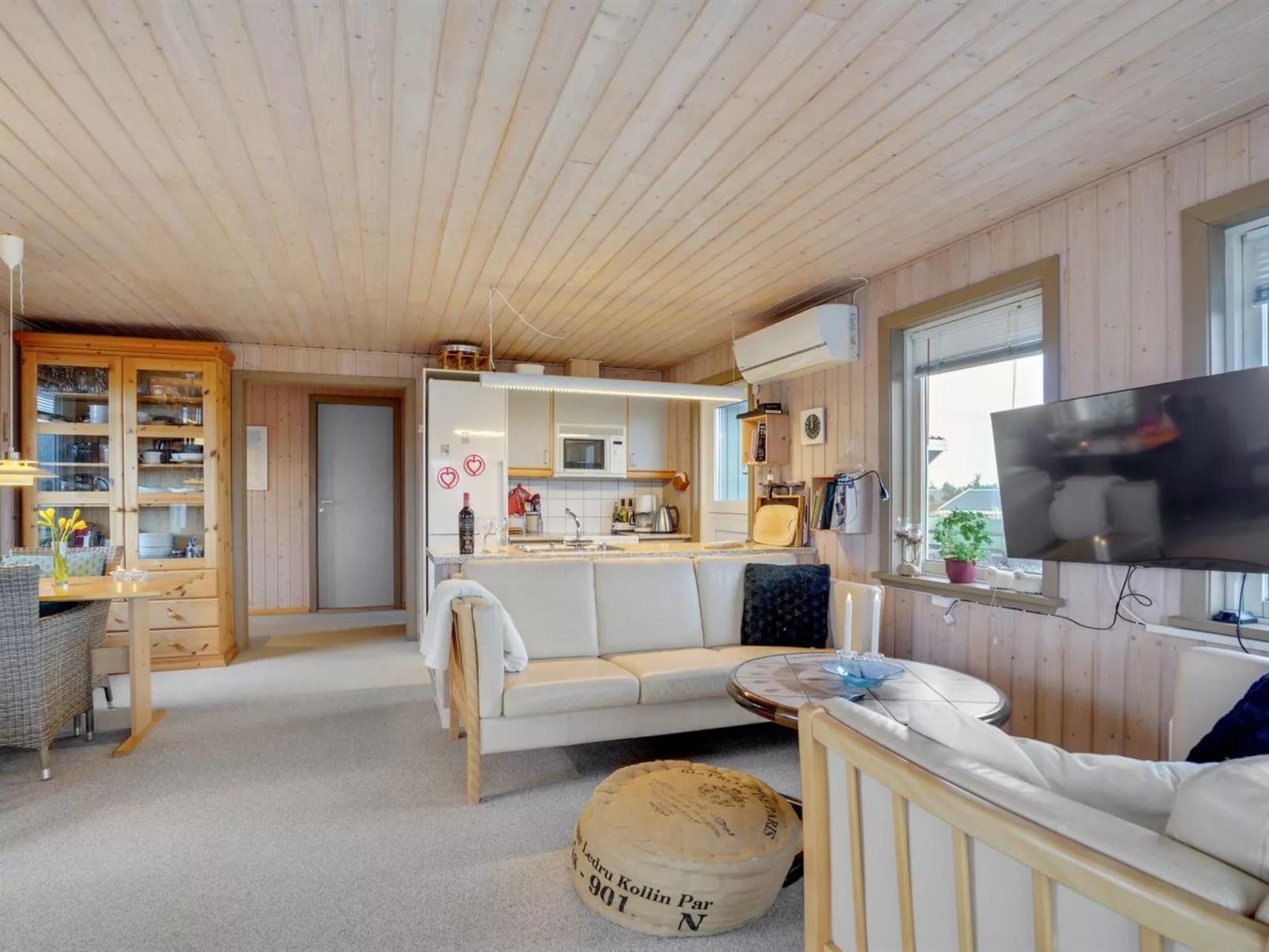 "Melanija" - 300m from the sea-Inside
