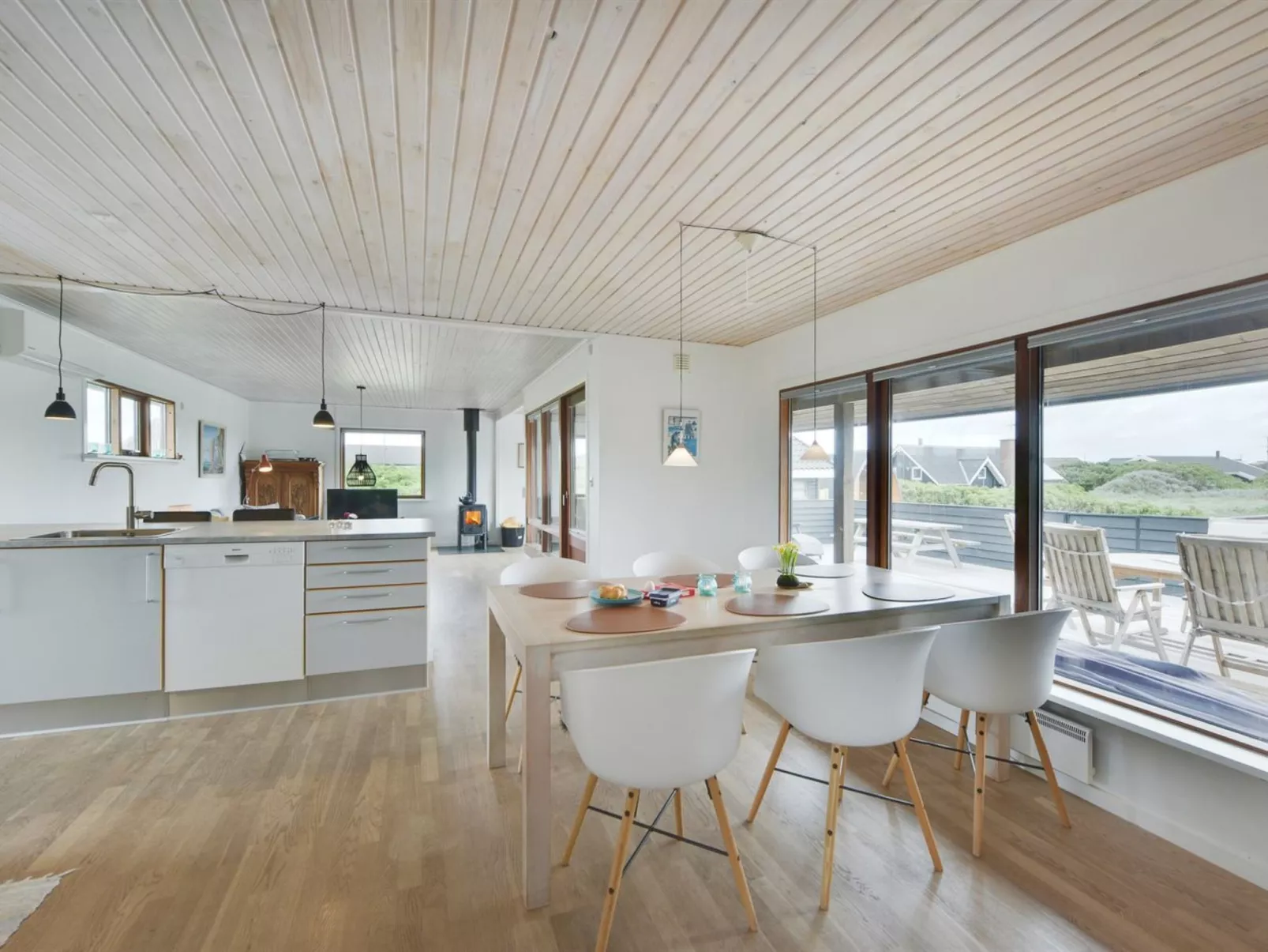 "Leleks" - 200m from the sea-Drinnen