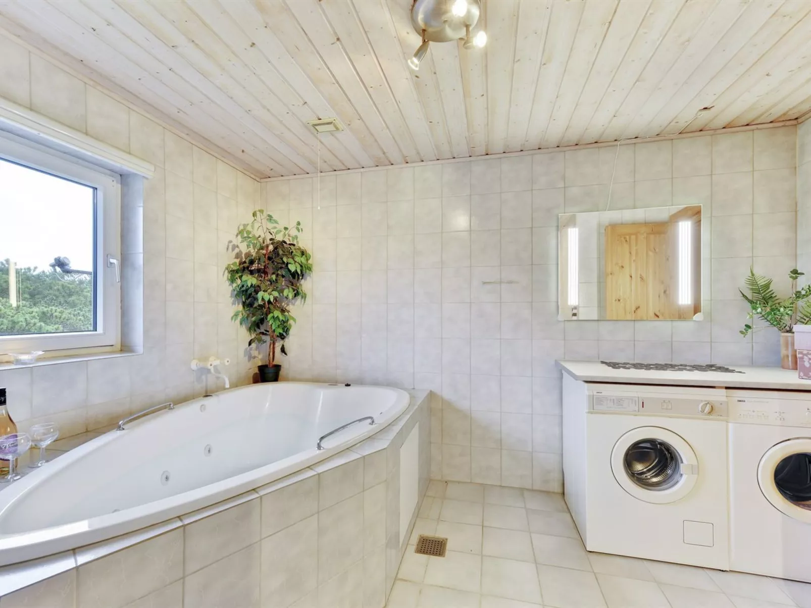"Anita" - 500m from the sea-Inside