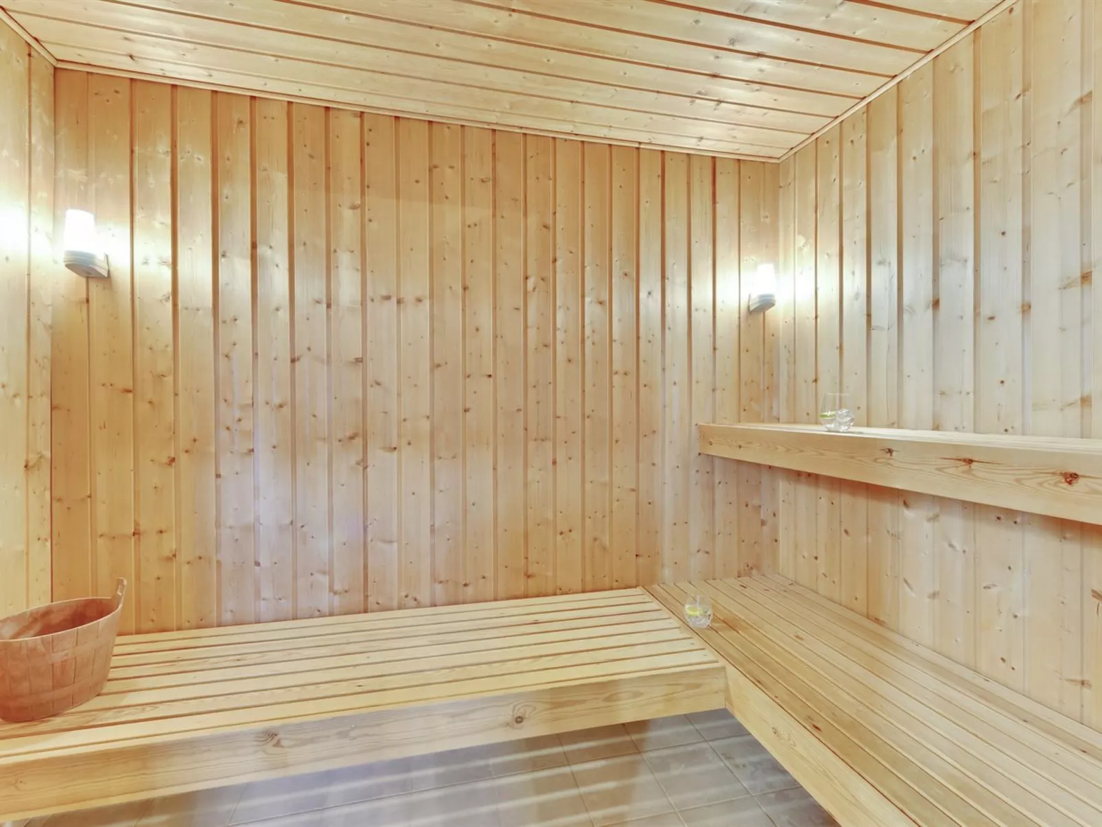 "Anita" - 500m from the sea-Inside