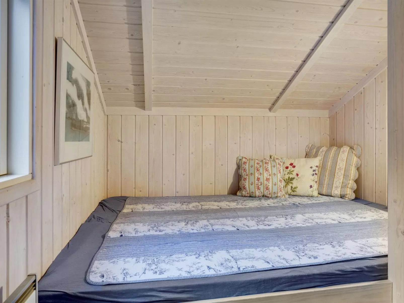 "Alaine" - 850m from the sea-Inside