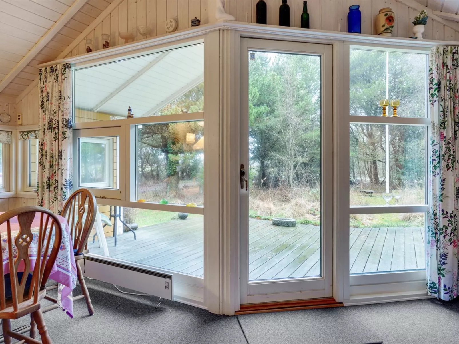 "Alaine" - 850m from the sea-Inside