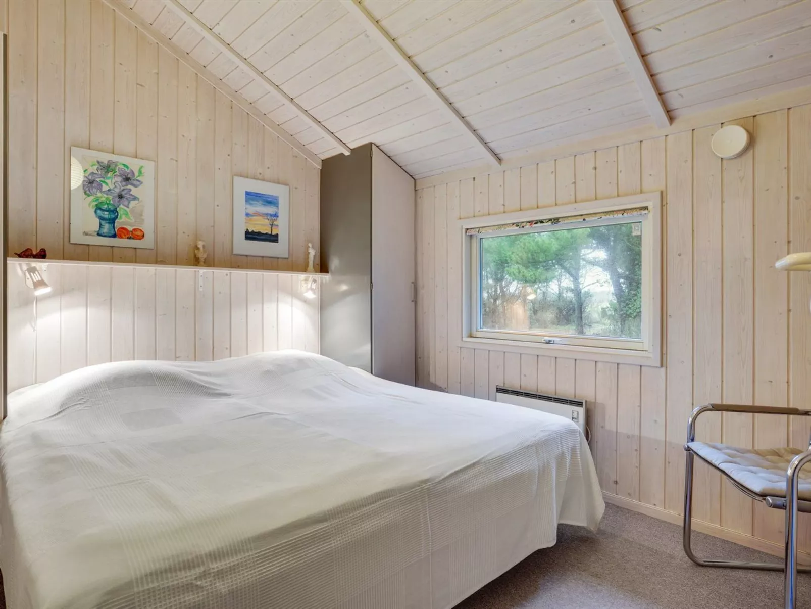 "Alaine" - 850m from the sea-Inside