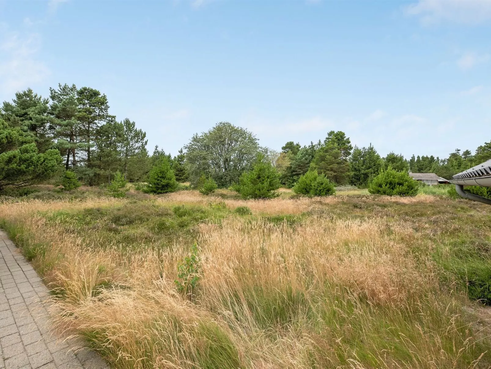 "Torbjörn" - 1.1km from the sea-Drinnen