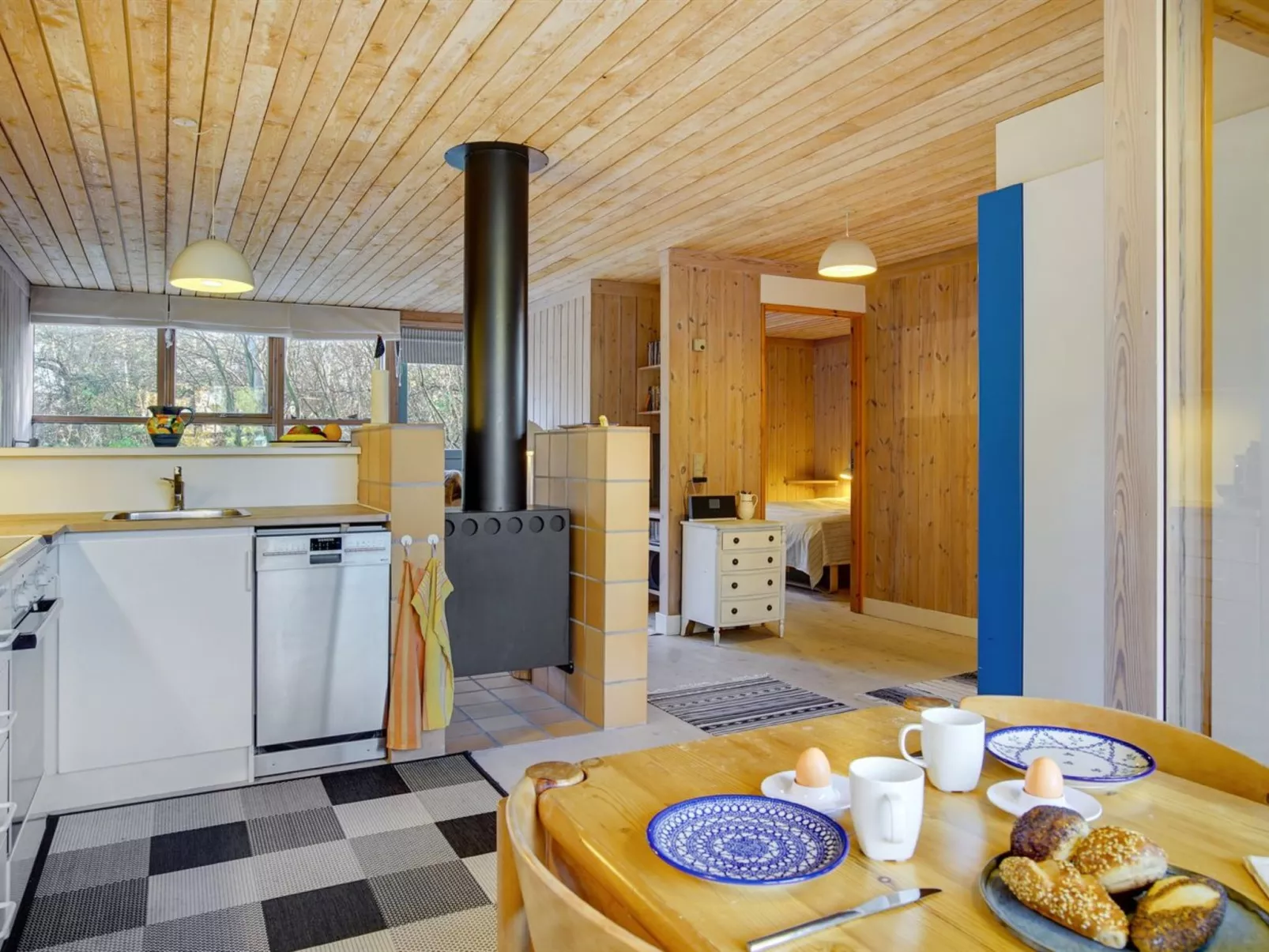 "Robert" - 250m from the sea-Inside
