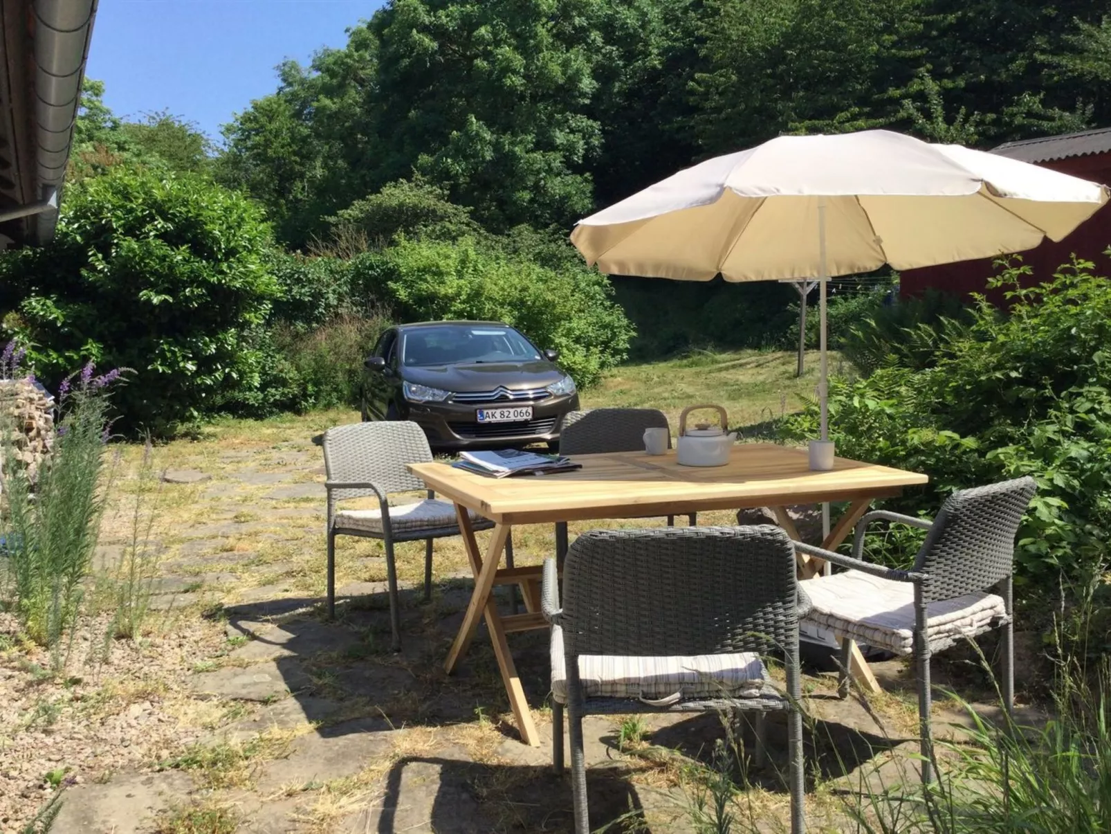 "Asgot" - 15m from the sea-Outside